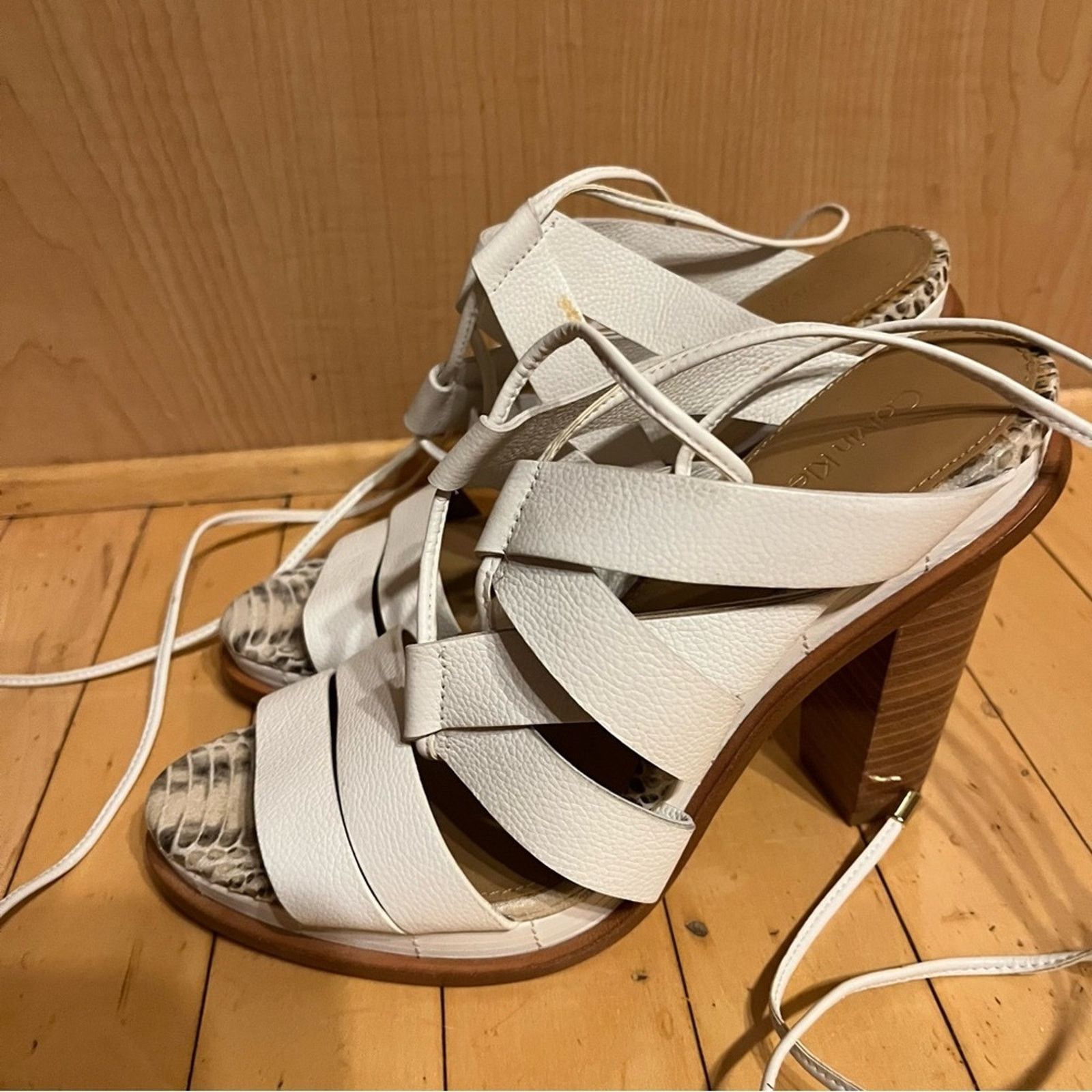 Calvin Klein Calvin Klein Panelope Toscana Plat White Leather Sandal sz 9 Size US 9 / IT 39 - 2 Thumbnail