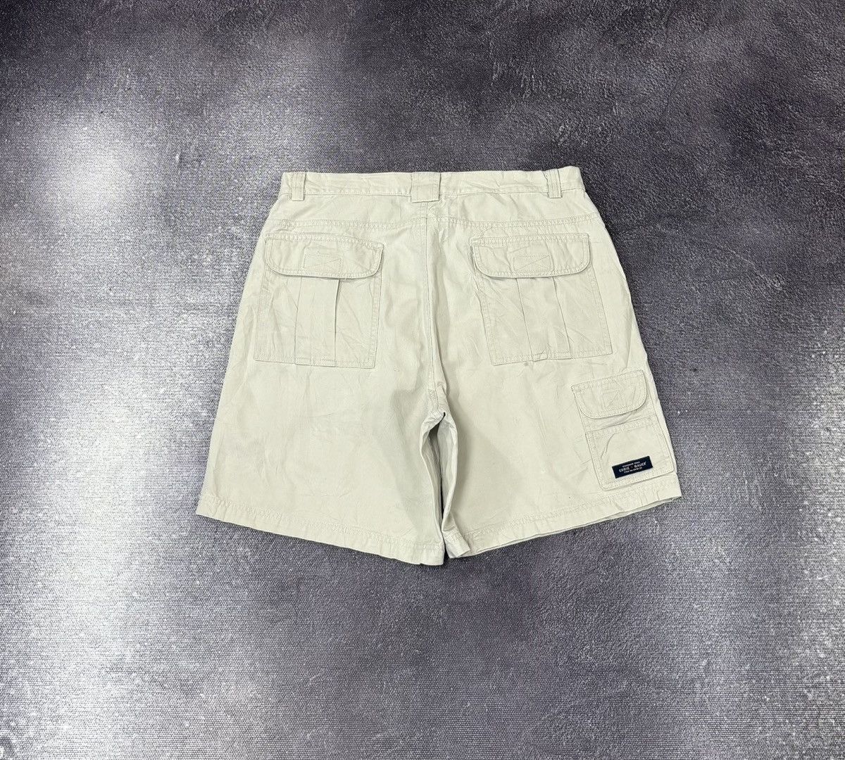 Eddie Bauer Vintage Eddie Bauer Legend Beige Utility Field Cargo Shorts Size US 34 / EU 50 - 2 Thumbnail