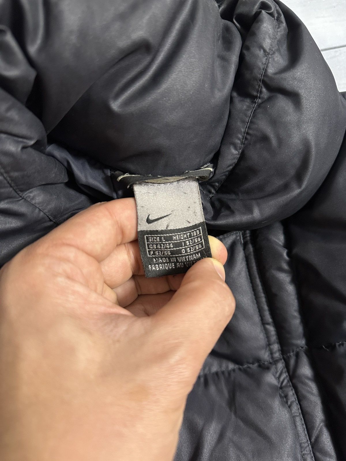 Nike Rare Vintage Nike Down Puffer Jacket Y2K Small Logo. Size US L / EU 52-54 / 3 - 10 Thumbnail