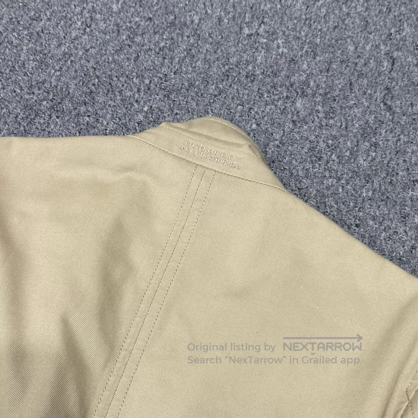 Burberry Beige Light Jacket with Pockets - Size M. Size US M / EU 48-50 / 2 - 4 Thumbnail