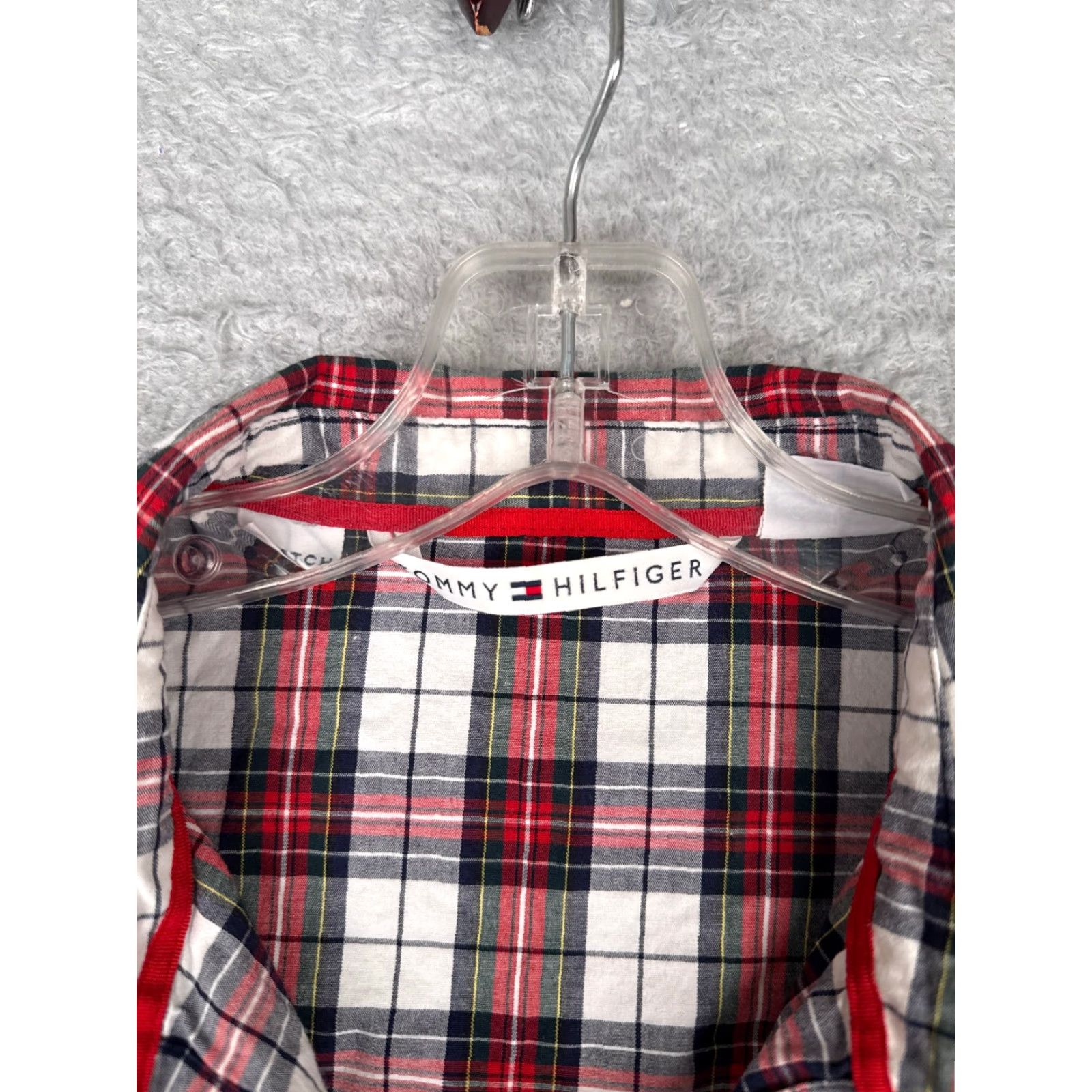 Tommy Hilfiger VINTAGE Tommy Hilfiger Shirt Women 16 Red Black White Plaid Button-Up 3/4 Sleeve Adults Regular Size 16 Red Womens Size XXL / US 16-18 / IT 52-54 - 6 Thumbnail