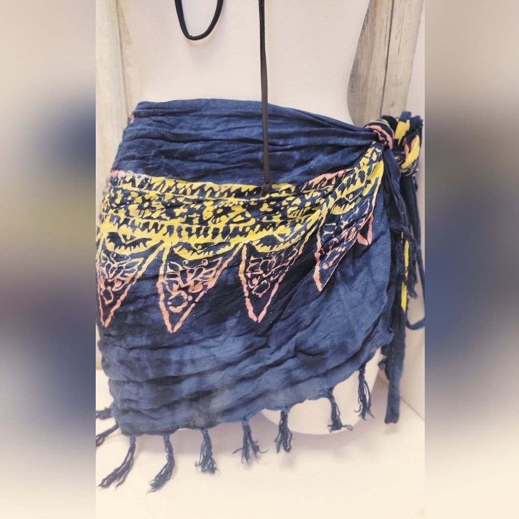 Other Shein Gradient Bikini Top Size Med and LG Sport Sarong Set Size ONE SIZE - 3 Thumbnail