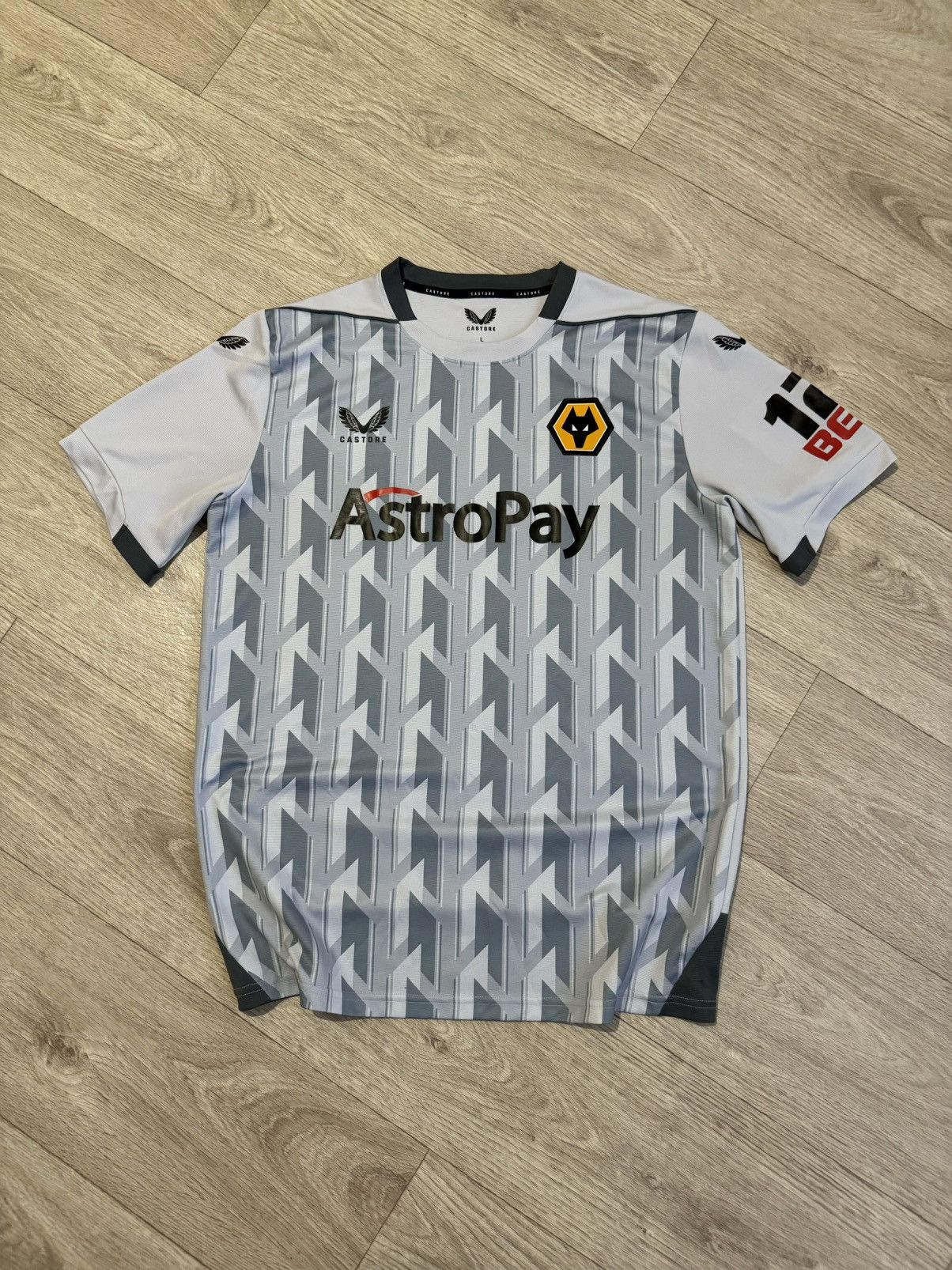 Castore 🔷Castore Wolverhampton 2022/23 Soccer jersey🔷 Size US L / EU 52-54 / 3 - 1 Thumbnail