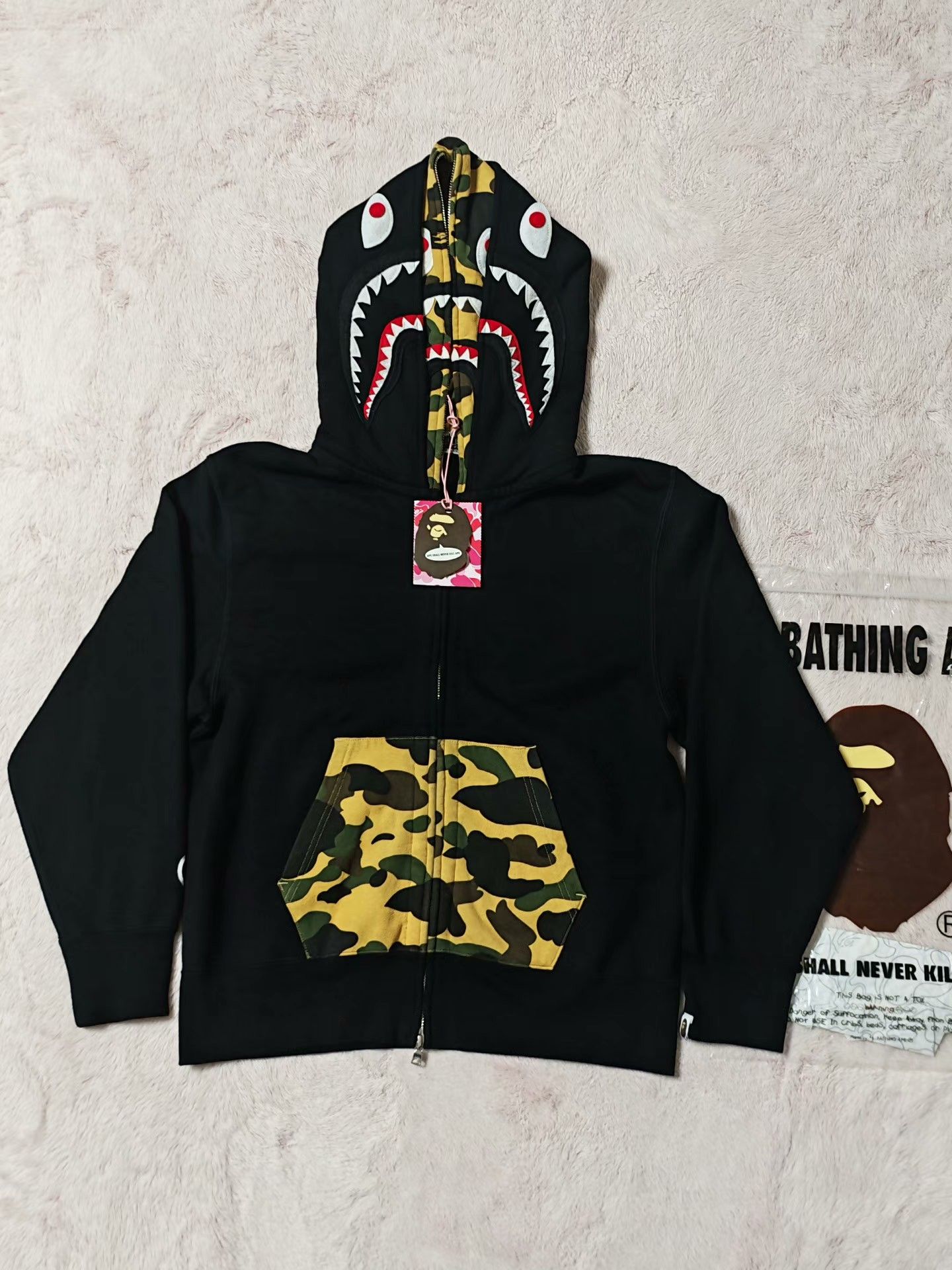 Bape Bape Yellow Light Jacket M Men Size US M / EU 48-50 / 2 - 1 Thumbnail