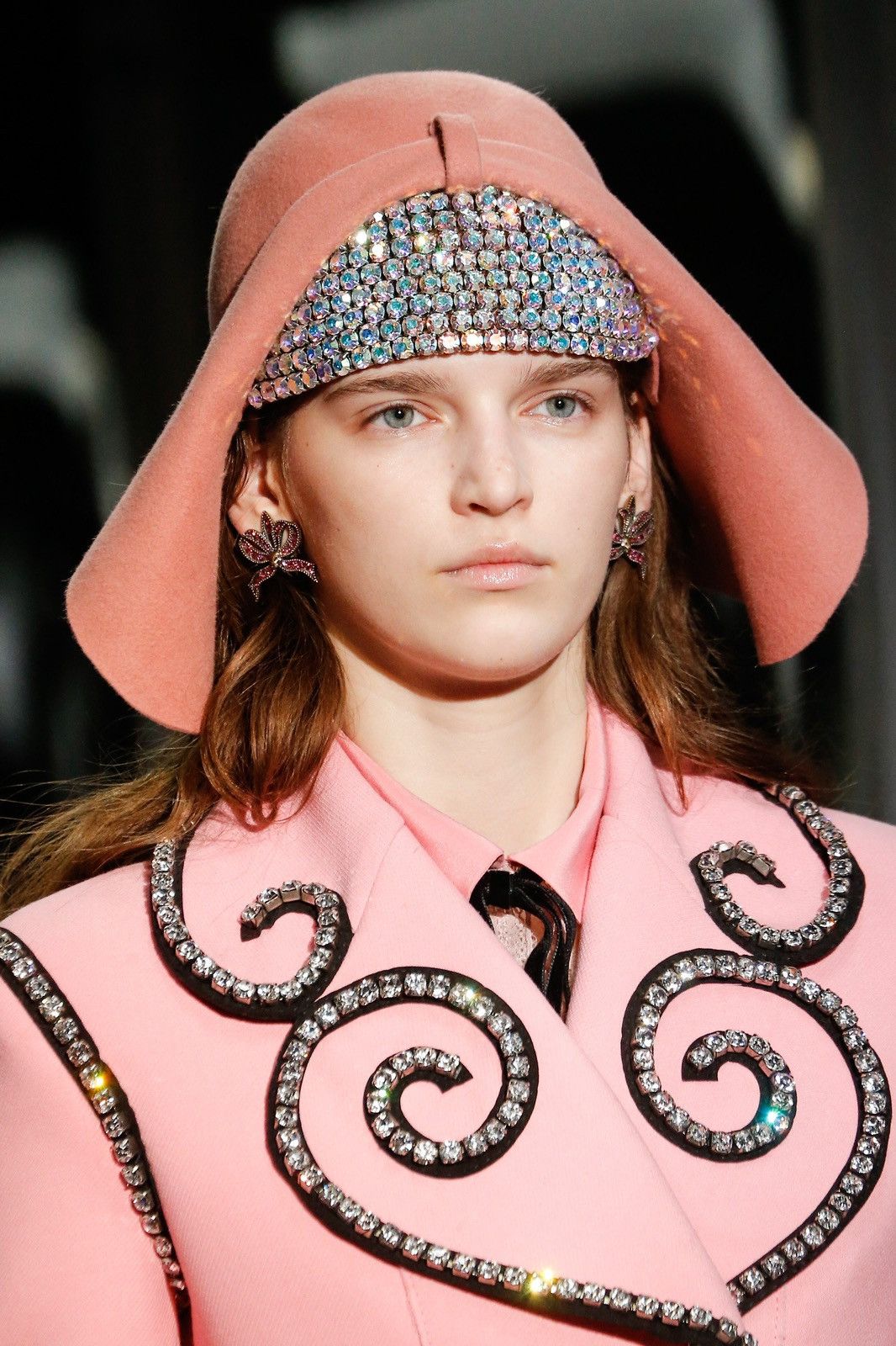 Gucci RARE Gucci runway wool crystal hat Size ONE SIZE - 1 Thumbnail