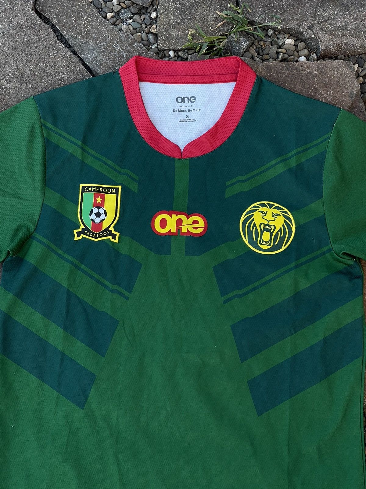 Other 2022 One Cameroon Green Soccer jersey Africa Size US S / EU 44-46 / 1 - 2 Thumbnail