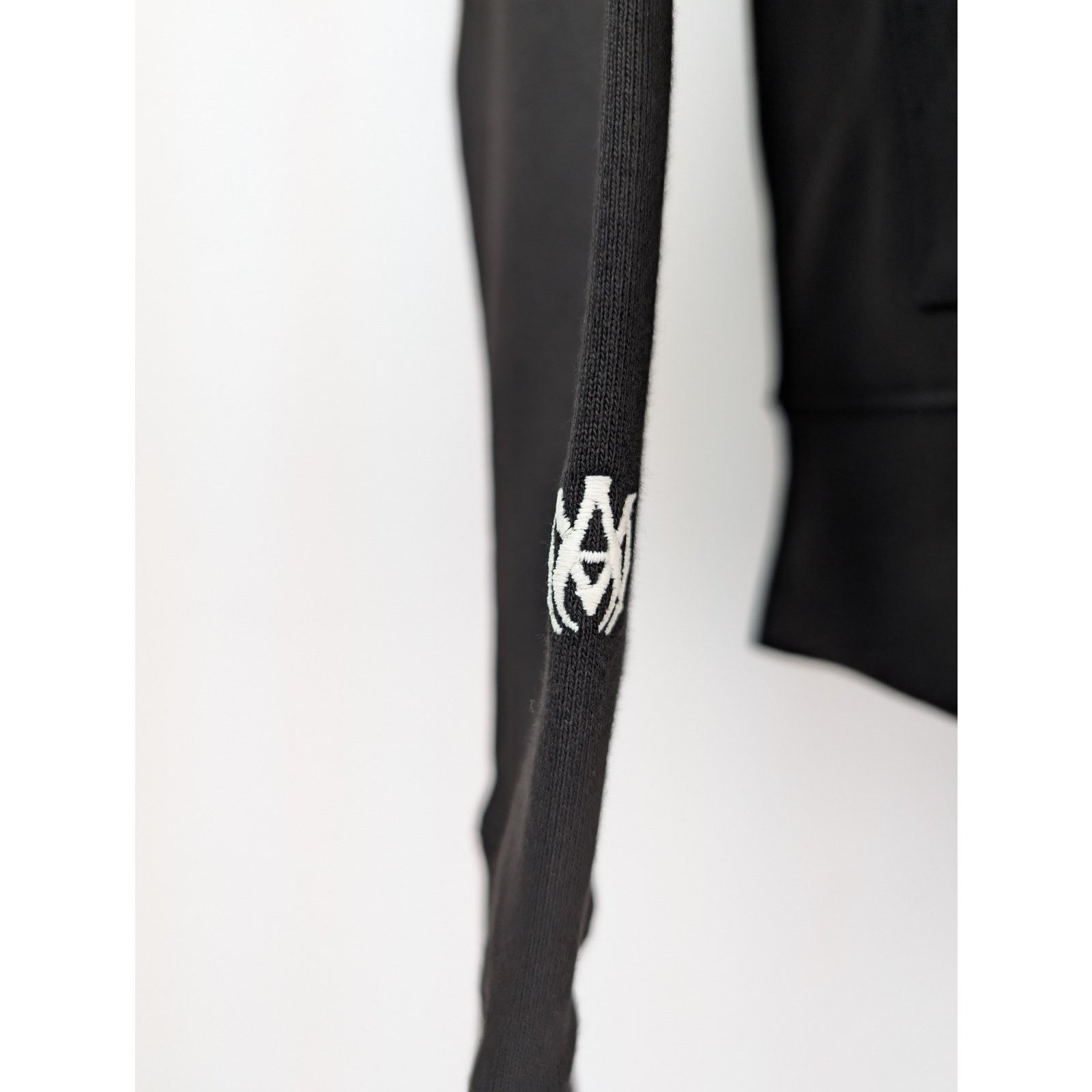 Amiri o1rshd1 Q:2 / Applique Logo Hoodie in Black Size US S / EU 44-46 / 1 - 7 Thumbnail