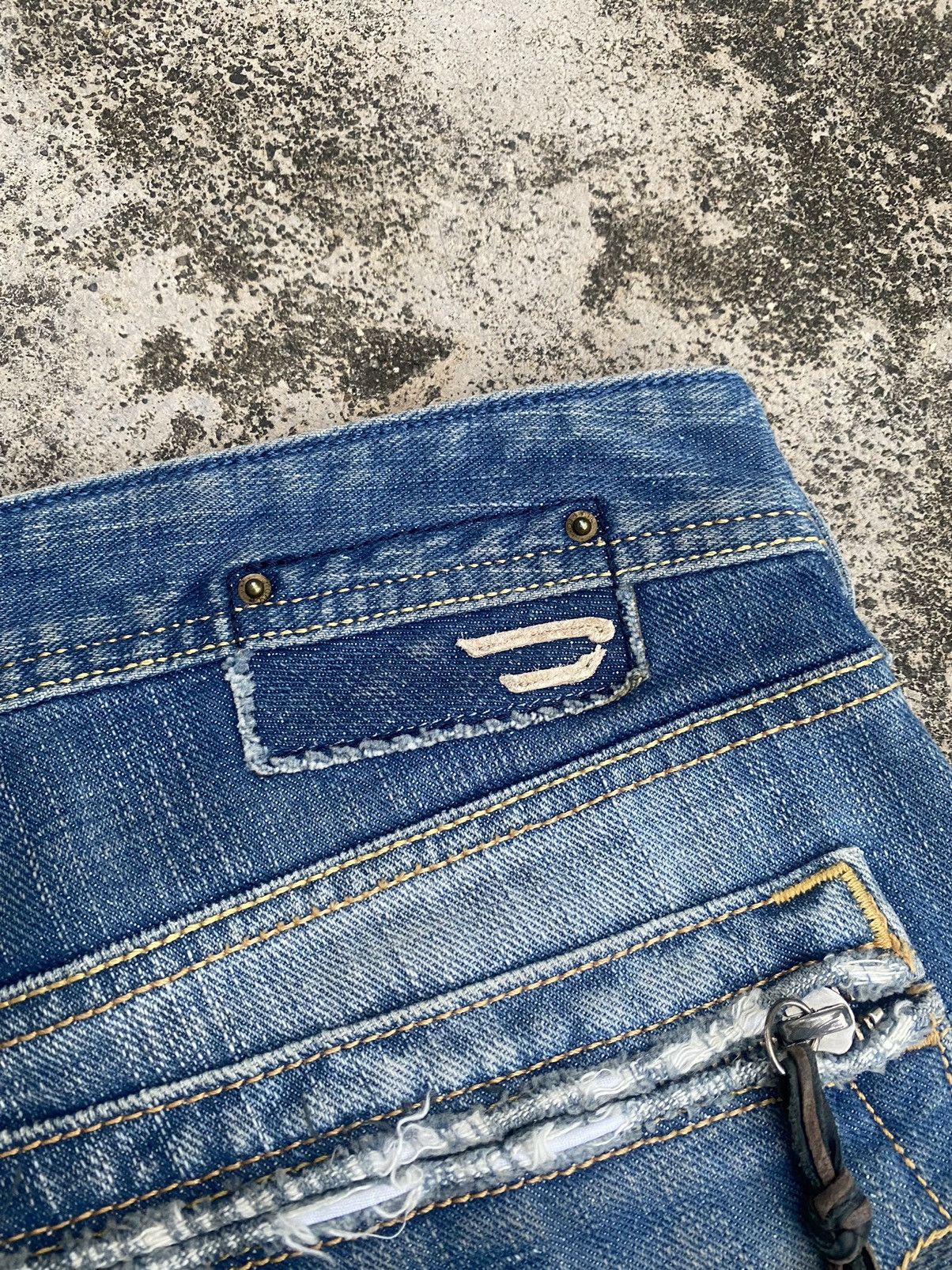 Diesel Diesel Jeans Distressed Straightcut Denim Size US 34 / EU 50 - 20 Thumbnail
