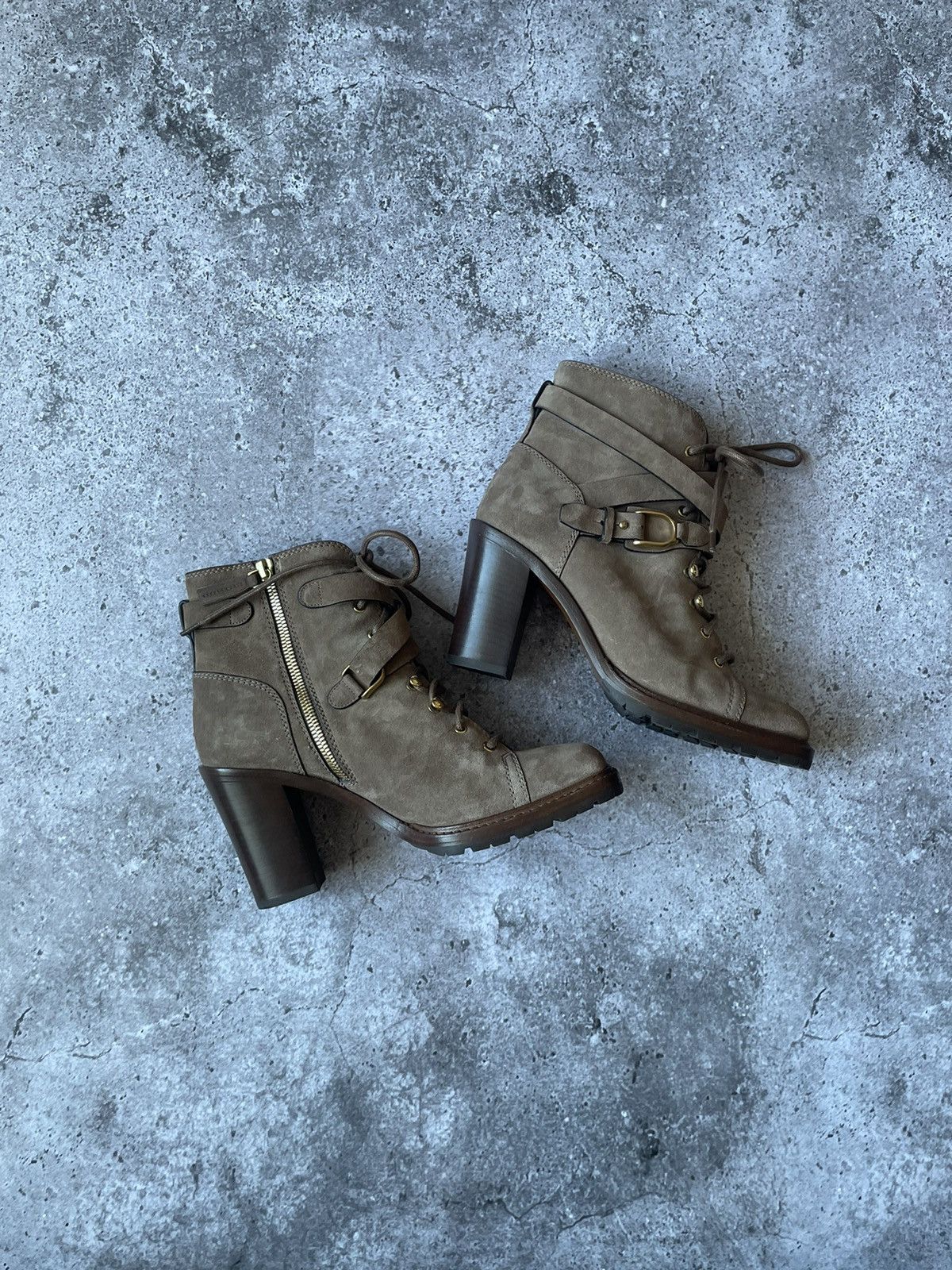Ralph Lauren Purple Label Ralph Lauren Purple Label Evarista Suede Lace-Up Boots Taupe Size US 6.5 / IT 36.5 - 3 Thumbnail
