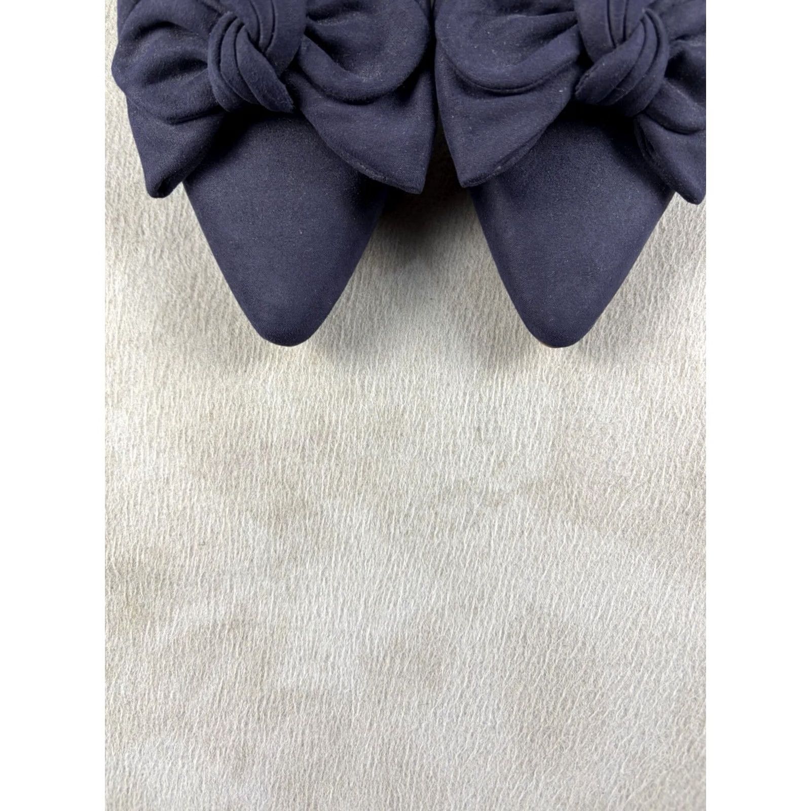 J.Crew VINTAGE J.Crew Sandal Womens 6.5 Navy Suede Bow Open Toe Flat Comfort Slide Summer Casual Shoes Women Size US 7 / IT 37 - 2 Thumbnail