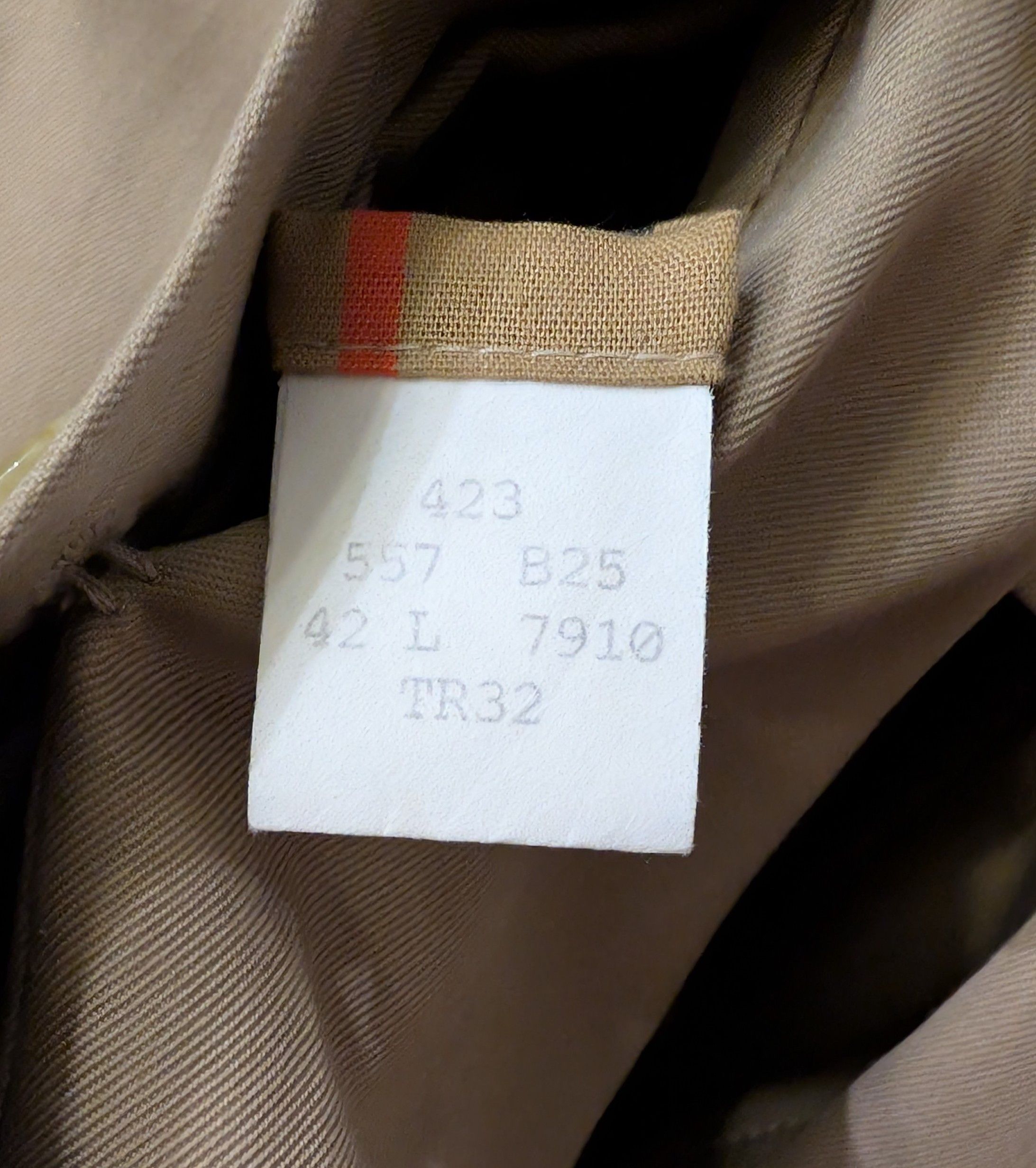 Burberry Burberry's of London Trench Coat Men's Size L/42 Size US L / EU 52-54 / 3 - 7 Thumbnail