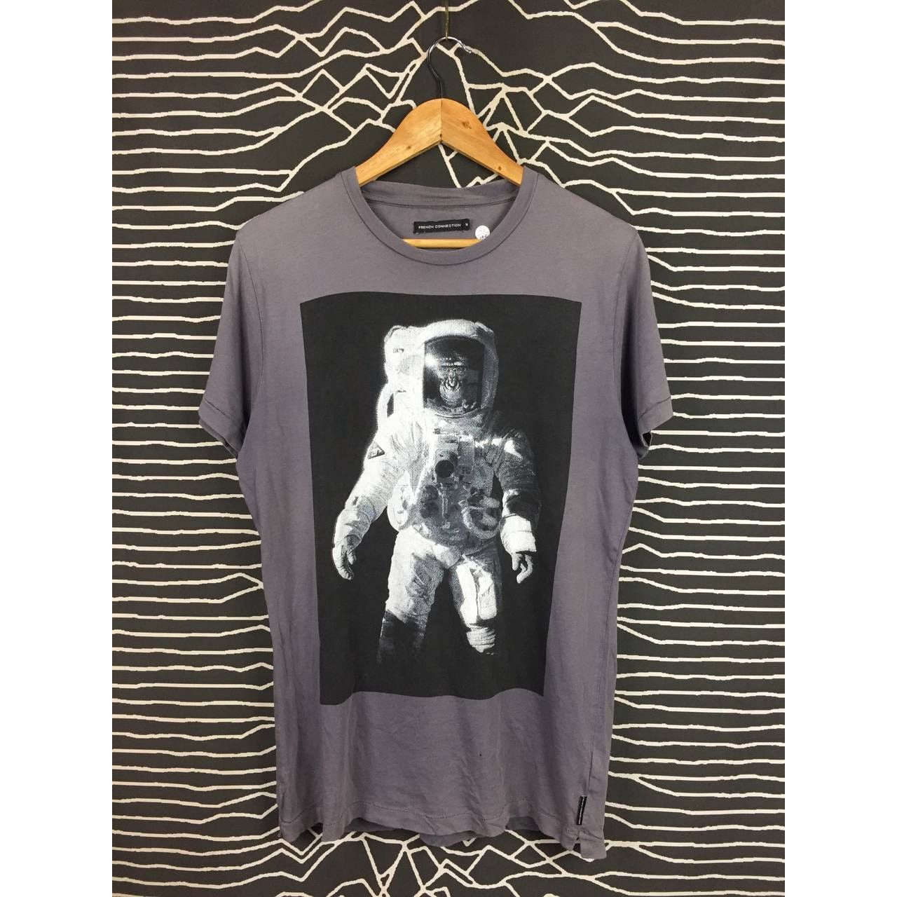 FCUK × French Connection French Connection Space Monkey Astronaut Graphic Tee Size US M / EU 48-50 / 2 - 1 Thumbnail
