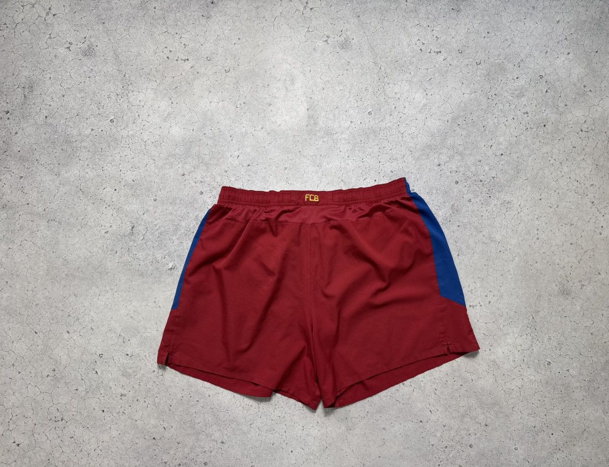 Nike Nike FC Barcelona Vintage Soccer Shorts Y2K Size US 36 / EU 52 - 2 Thumbnail