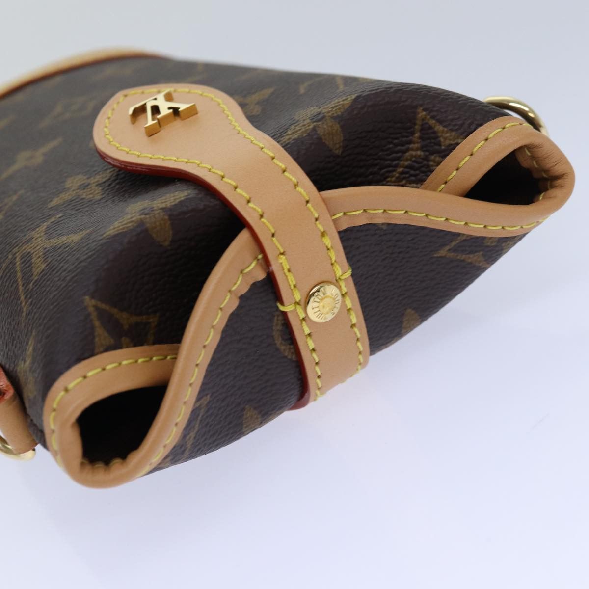 Louis Vuitton LOUIS VUITTON Monogram Fold Me Pouch Shoulder Bag M80874 Size ONE SIZE - 6 Thumbnail