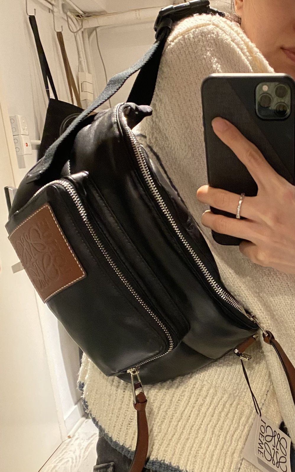 Loewe Deal‼️LOEWE Leather puffy crossbody waistbag bumbag Size ONE SIZE - 2 Thumbnail