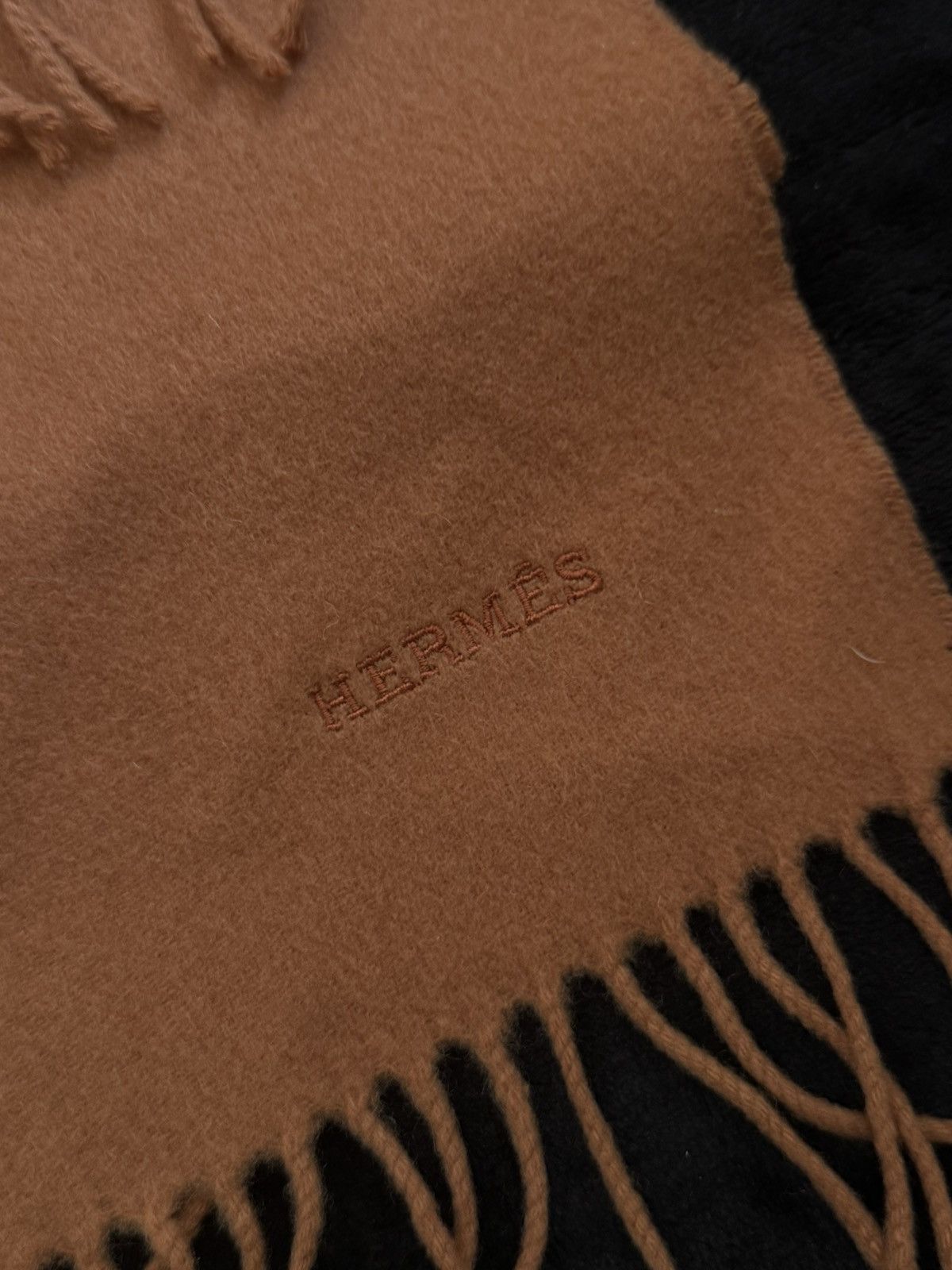 Hermes Hermès Cashmere Scarf Camel / Caramel – Made in Scotland Size ONE SIZE - 2 Thumbnail