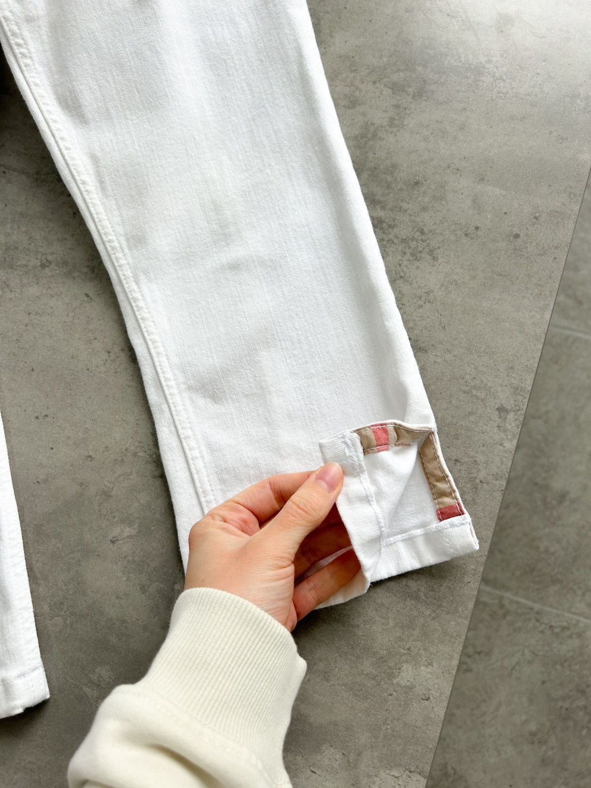 Burberry × Vintage Burberry amazing low waist capri Y2K old money denim Size 27" / US 4 / IT 40 - 11 Thumbnail