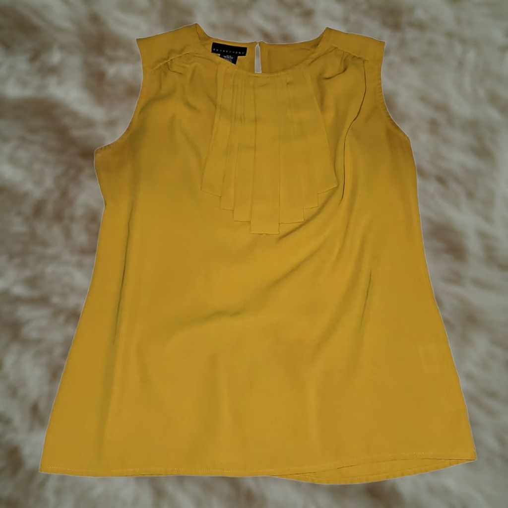 Vintage Apostrophe Blouse Top Sleeveless Women's S Ruffle Accent Crew Neck Pullover Back Button Mustard Yellow Polyester Size S / US 4 / IT 40 - 1 Thumbnail