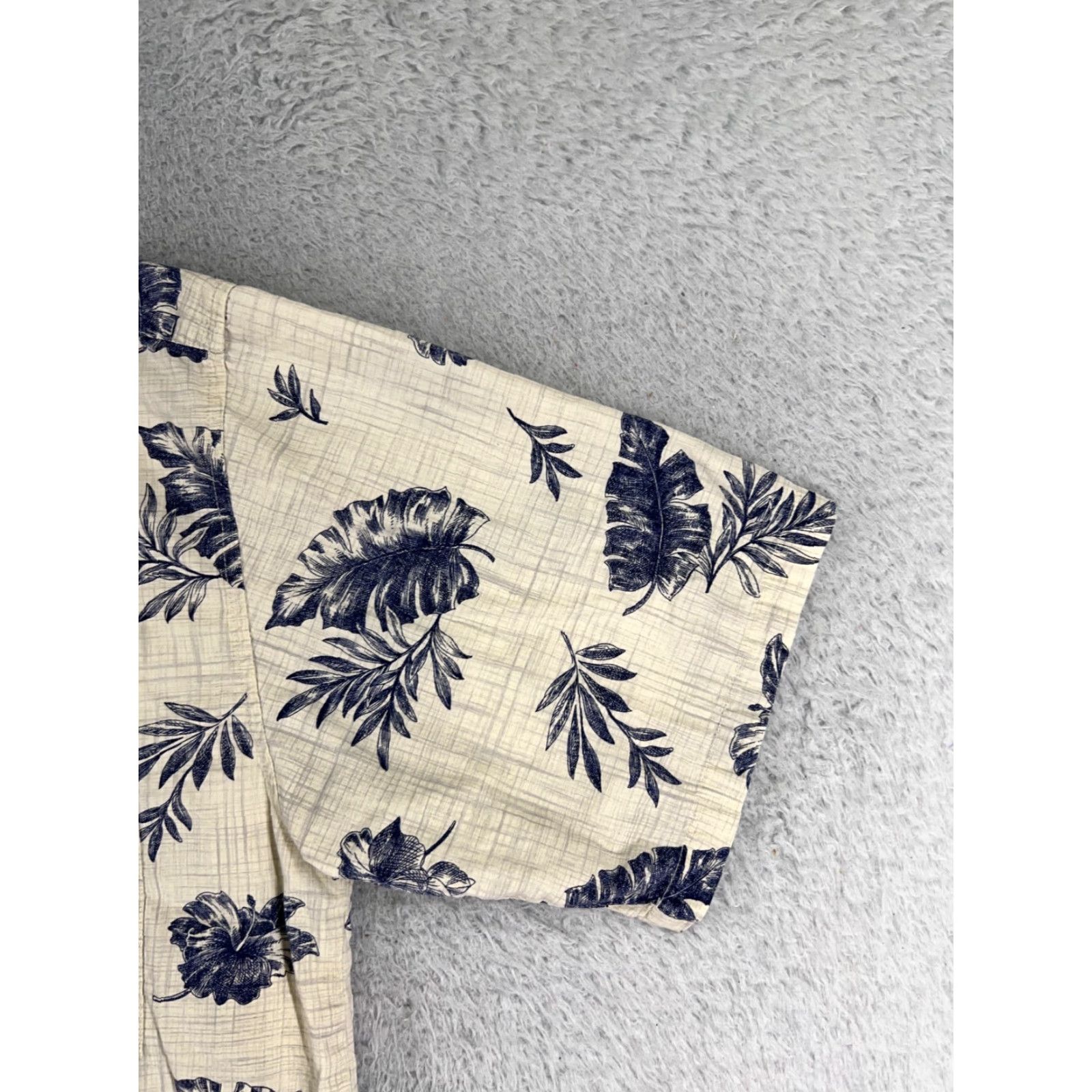 Ocean Pacific Ocean Pacific Shirt Men Large Beige Blue Hibiscus Floral Hawaiian Vacation OP Shirt Mens L Beige Floral Hawaiian Surf Aloha Beach 80s? Size US L / EU 52-54 / 3 - 2 Thumbnail