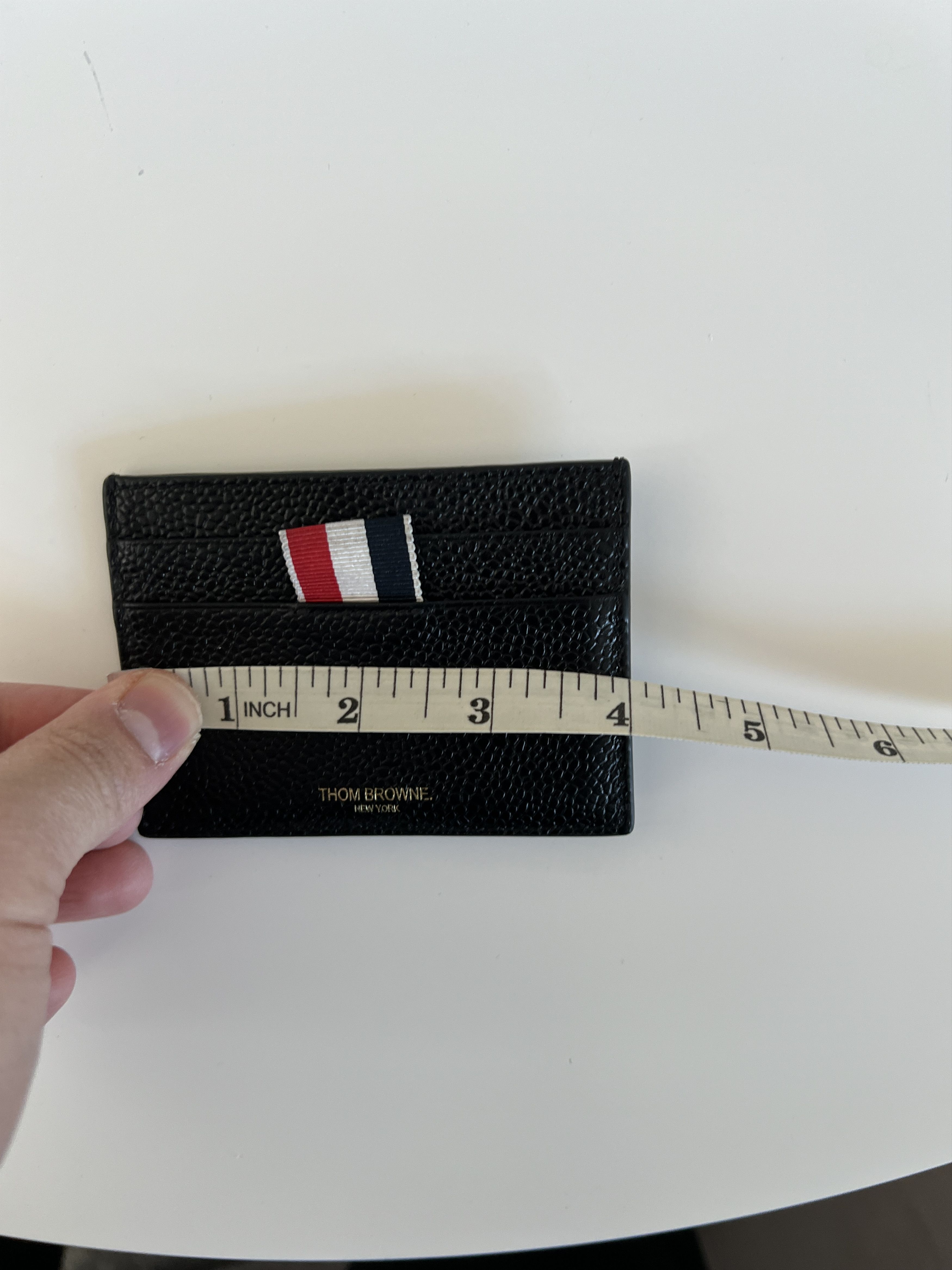 Thom Browne Black Pebble Grain Leather Debossed 4-Bar Single Card Holder Size ONE SIZE - 7 Thumbnail