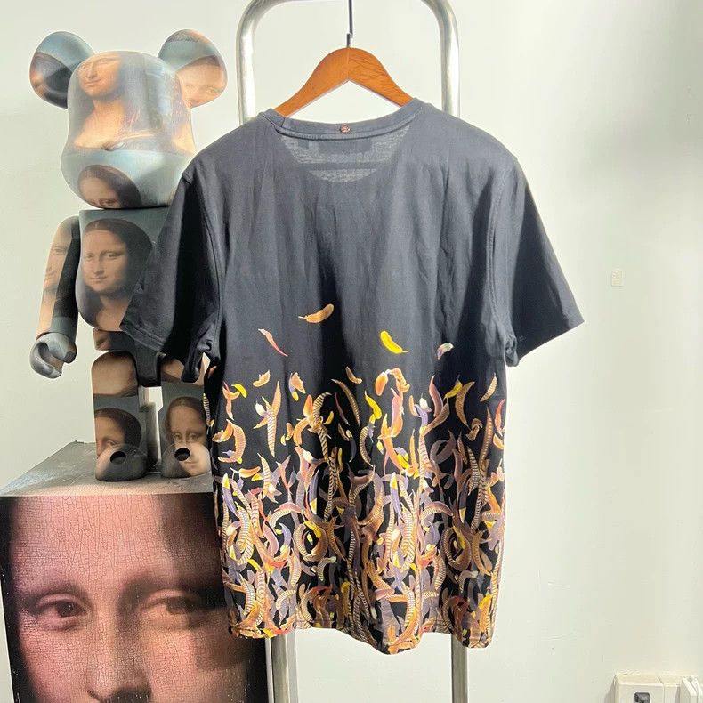 Givenchy Givenchy Feather short-sleeve p1635 Size US L / EU 52-54 / 3 - 2 Thumbnail