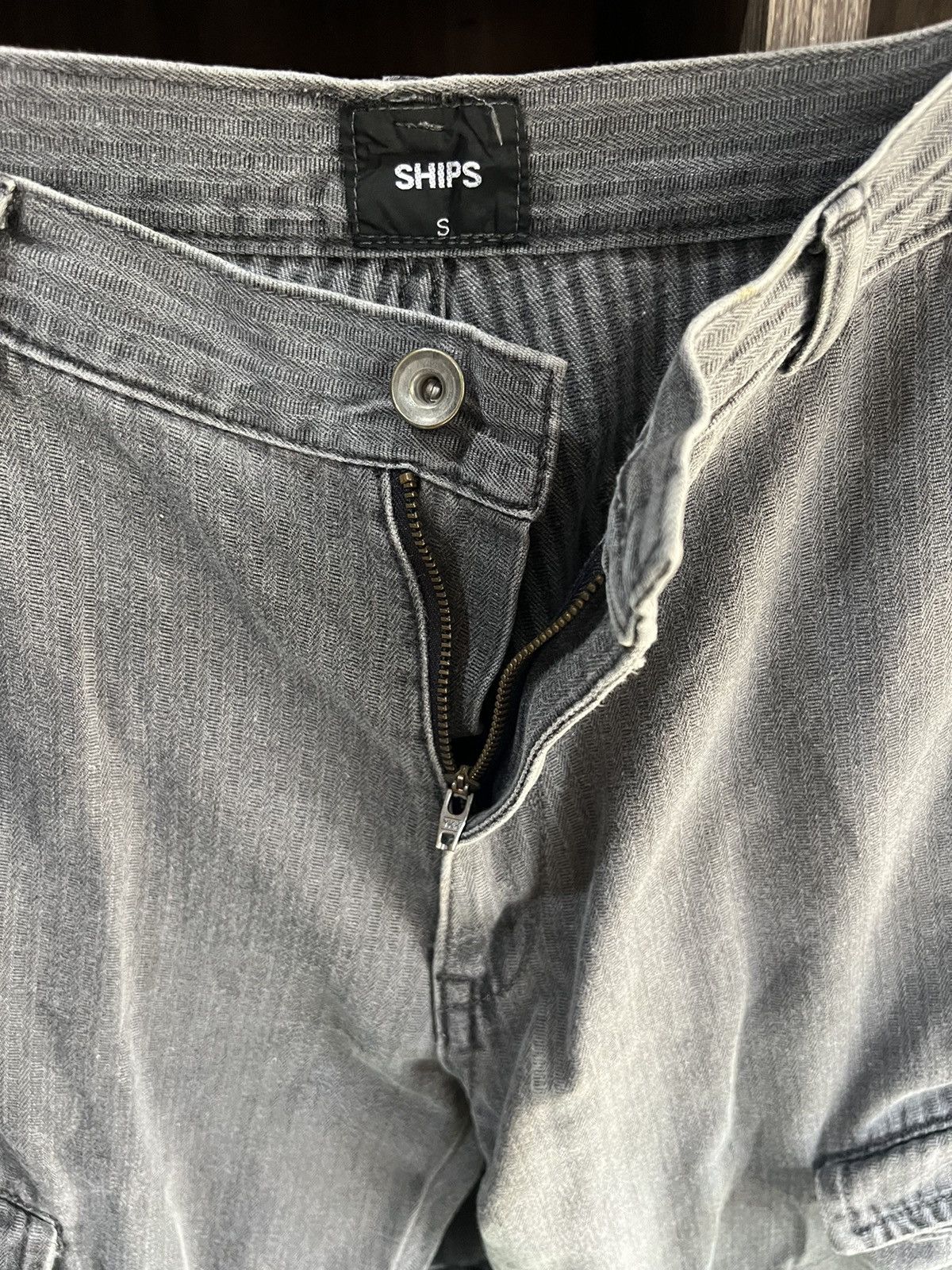 SHIPS 🔥Ships 6 Pockets Cargo Pant Size US 29 - 9 Thumbnail