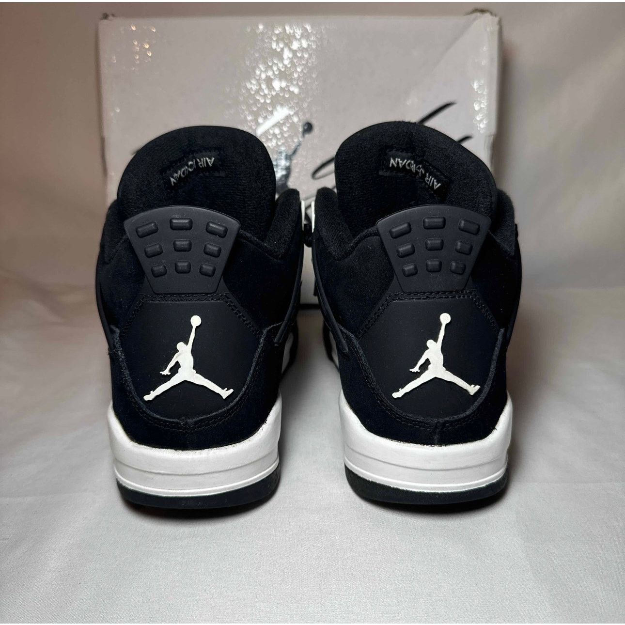 Jordan Brand × Nike Size 6 Nike Air Jordan 4 Retro GS White Thunder men's Shoes Size US 6 / EU 39 - 5 Thumbnail