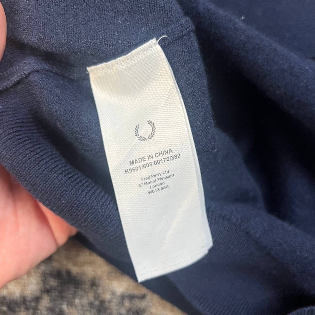 Fred Perry Fred Perry Mini Logo Luxury Y2K Sweater Size US M / EU 48-50 / 2 - 6 Thumbnail