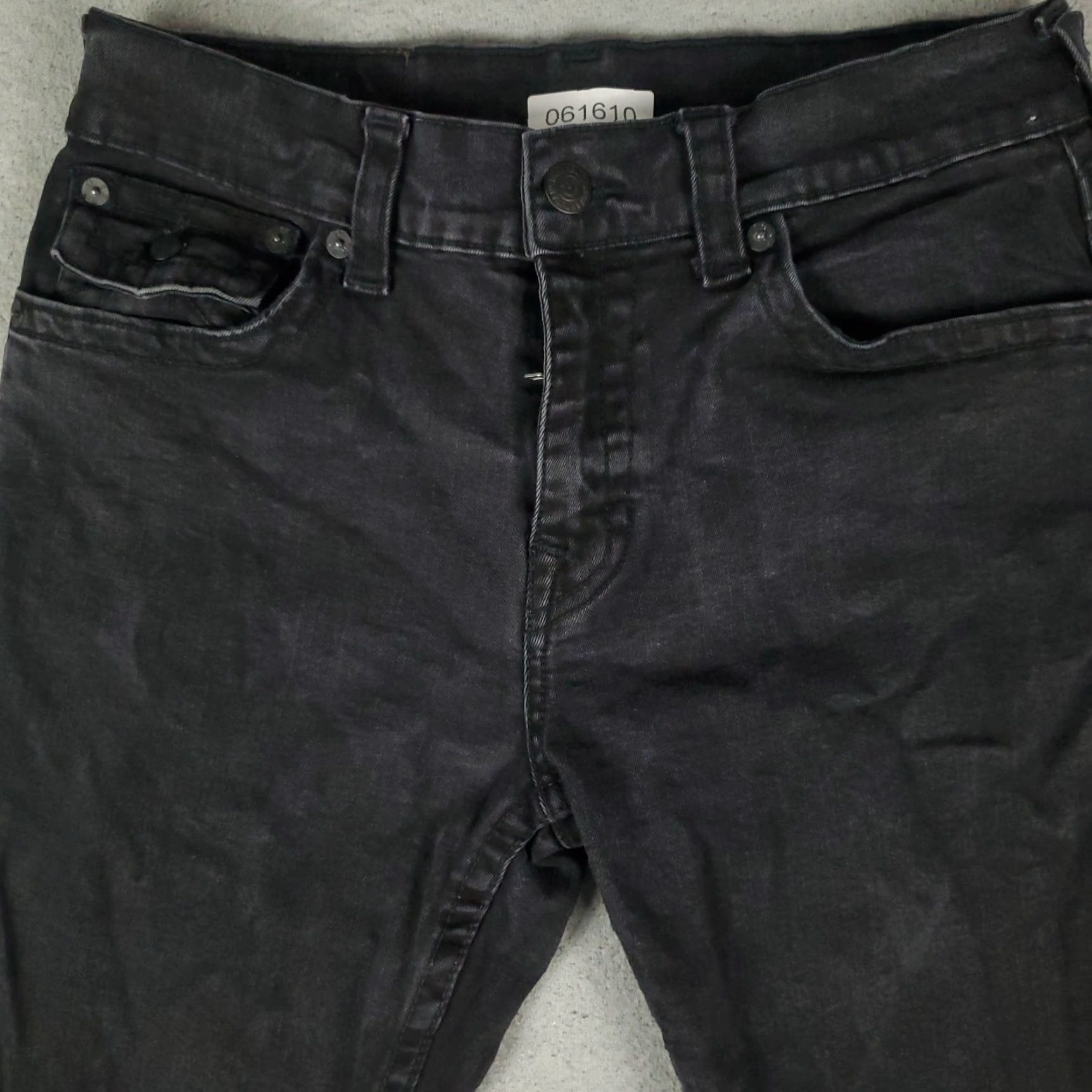 True Religion VINTAGE True Religion Jeans Mens 33x31 Straight Fit Mid Rise Black Denim Logo 2000s Classic Size US 33 - 2 Thumbnail