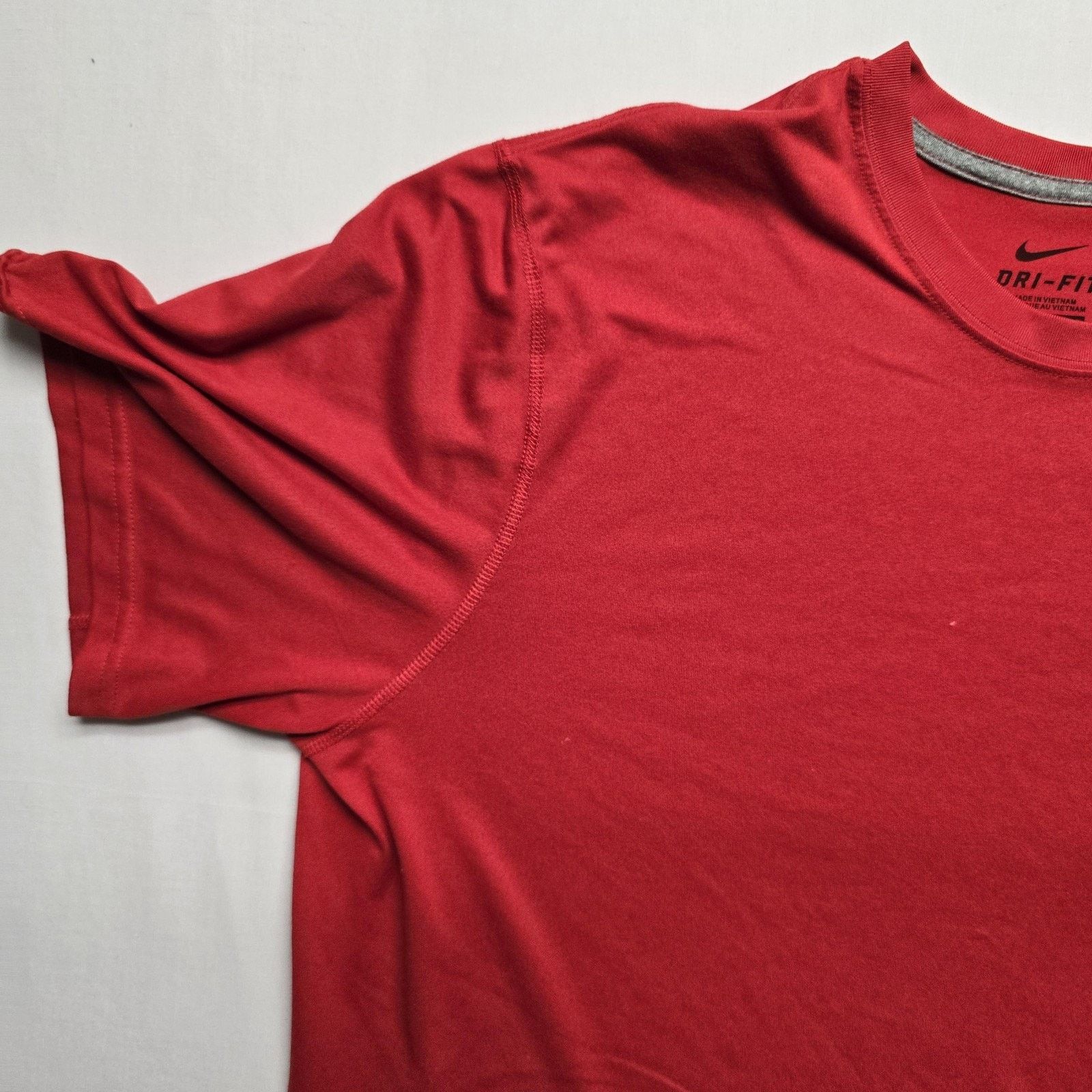 Nike Nike Shirt Mens XL Red Dri-FIT Performance Invesco Gym Size US XL / EU 56 / 4 - 5 Thumbnail