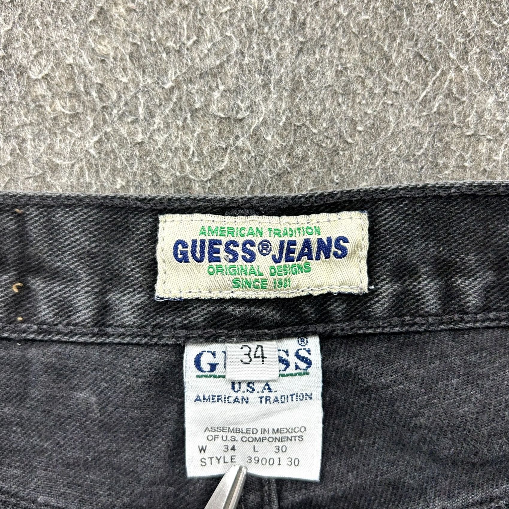 Guess GUESS Jeans Mens 34x34 Black Relaxed Straight Dark Wash Cotton Denim 90s Casual Womens? Mens Size US 34 / EU 50 - 6 Thumbnail