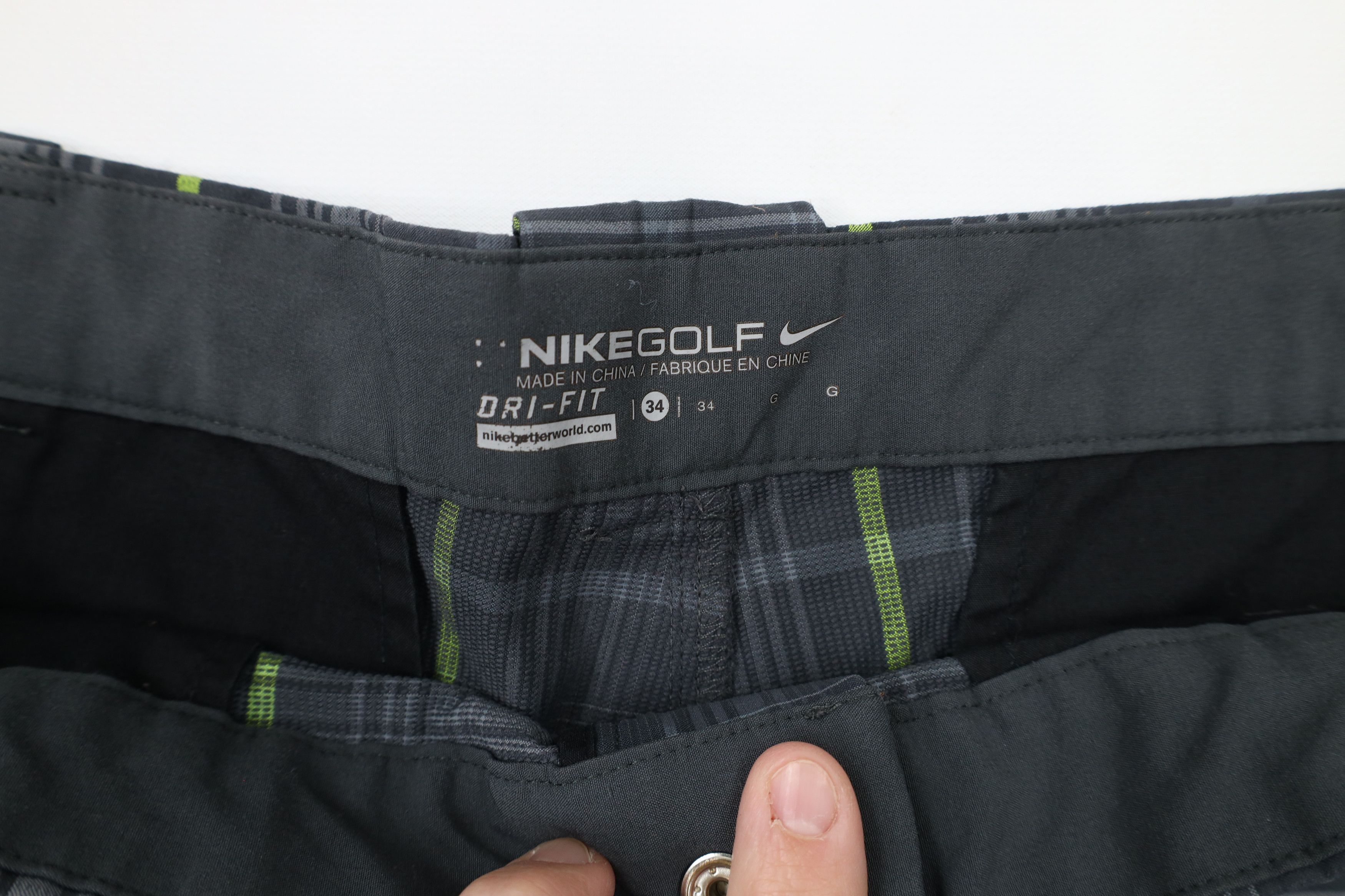 Nike × Vintage Nike Golf Dri-Fit Golfing Golf Chino Shorts Plaid Polyester Size US 34 / EU 50 - 7 Thumbnail