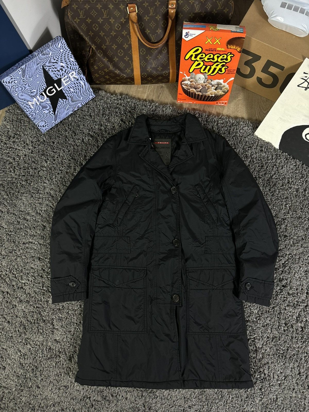 Prada × Vintage Prada Nylon Waterproof Windbreaker Jacket Coat 00s Size M / US 6-8 / IT 42-44 - 1 Thumbnail