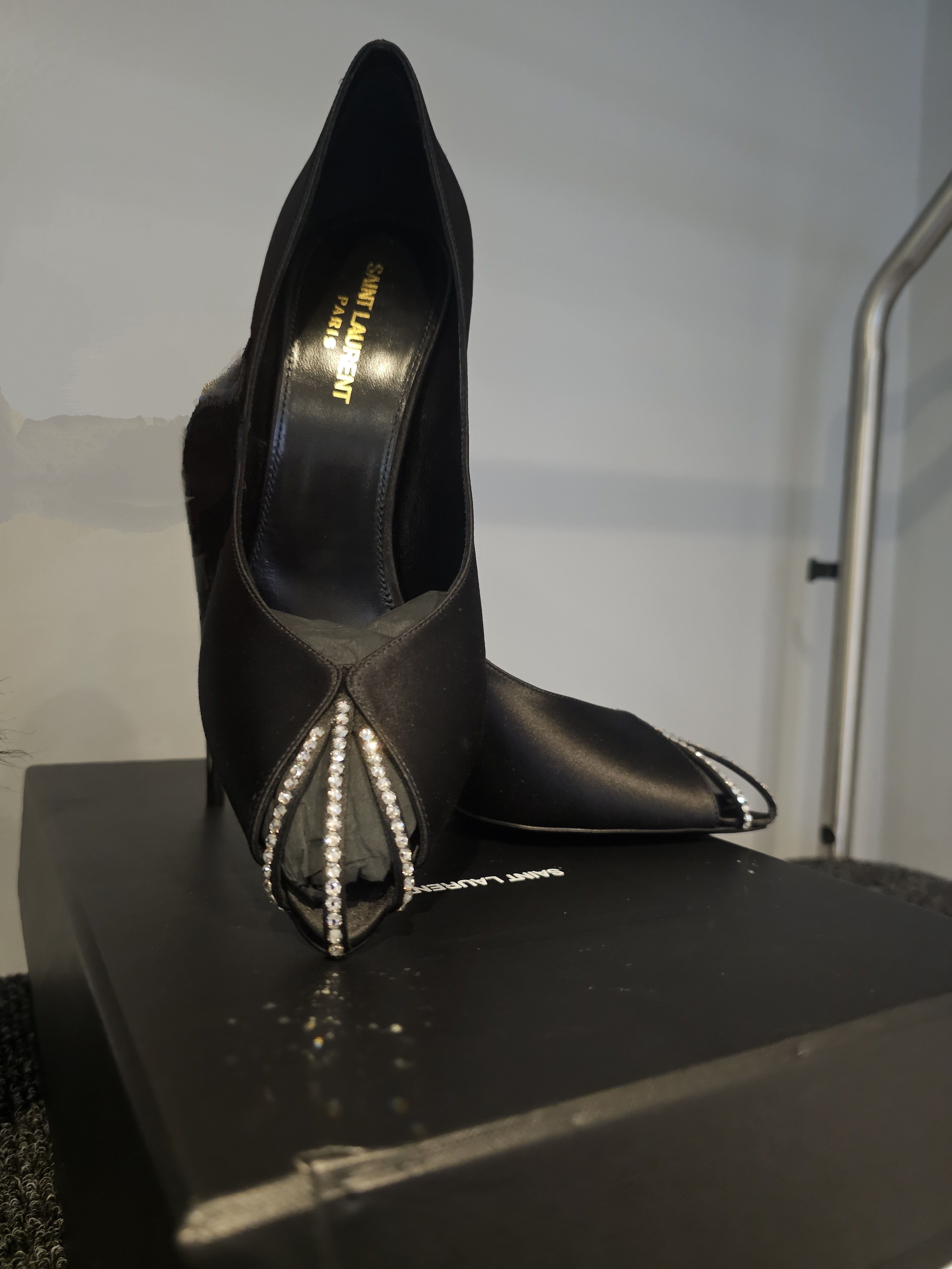 Yves Saint Laurent Raso Regale/ Strass Size US 9 / IT 39 - 4 Thumbnail