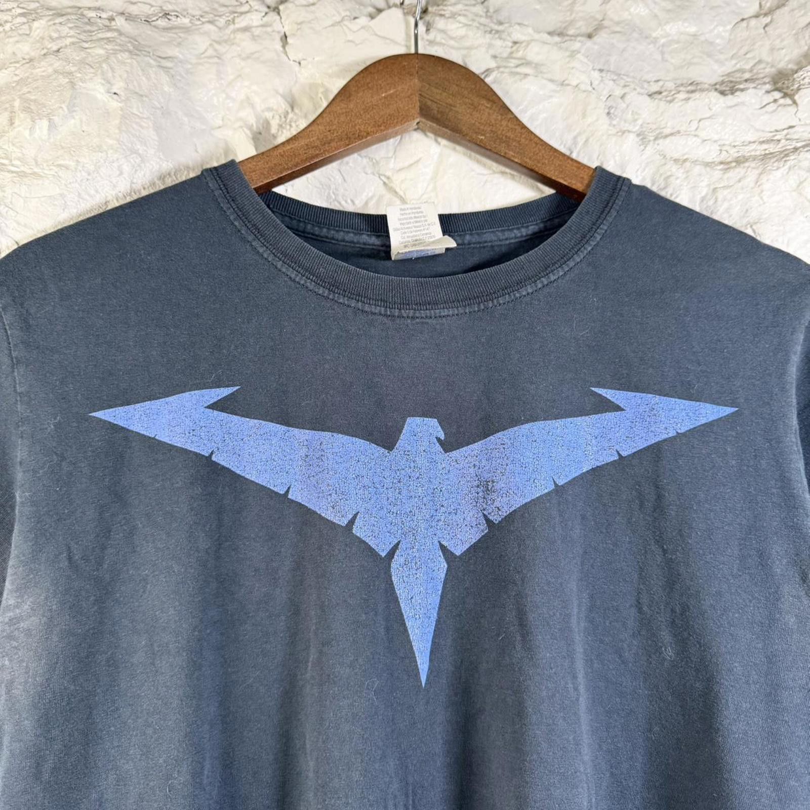 DC Comics VTG DC Comics Nightwing Batman Tee Size Medium Size US M / EU 48-50 / 2 - 1 Thumbnail