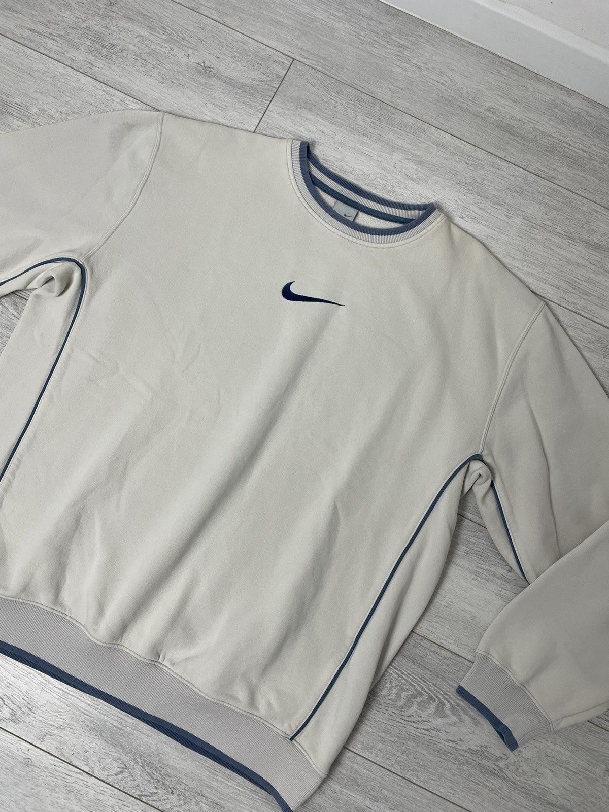 Nike × Vintage Nike Vintage Centre Logo 90’s biege Gray Size US XL / EU 56 / 4 - 3 Thumbnail