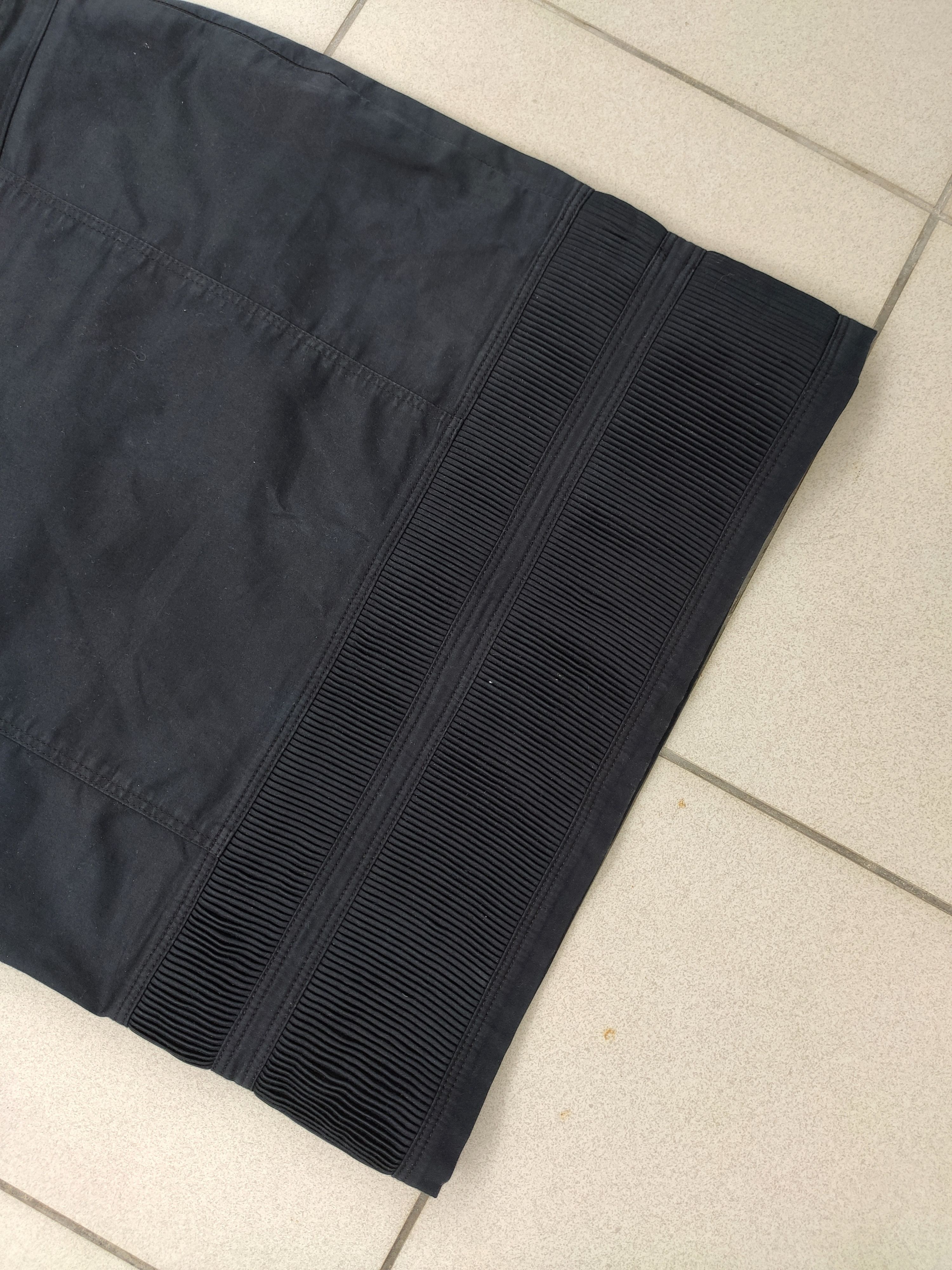 Burberry Burberry women skirt black basic old money Size 27" / US 4 / IT 40 - 3 Thumbnail