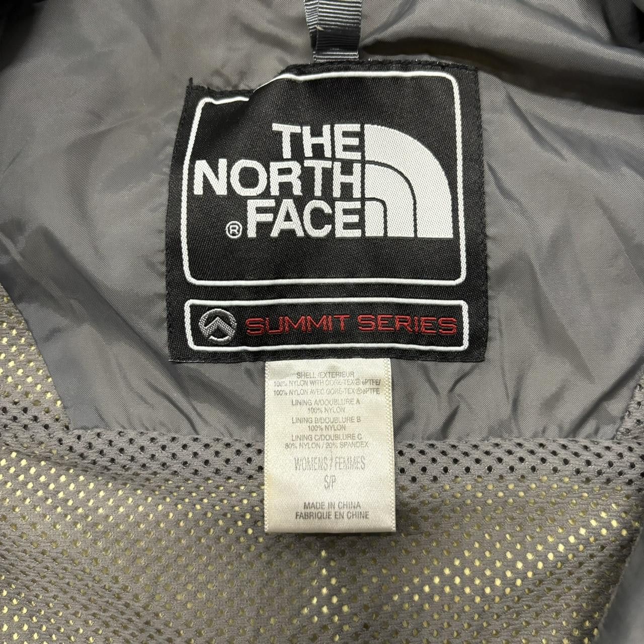 The North Face × Vintage The North Face Red Summit Series Gore-Tex Hooded Zip Up Jacket! Size S / US 4 / IT 40 - 6 Thumbnail