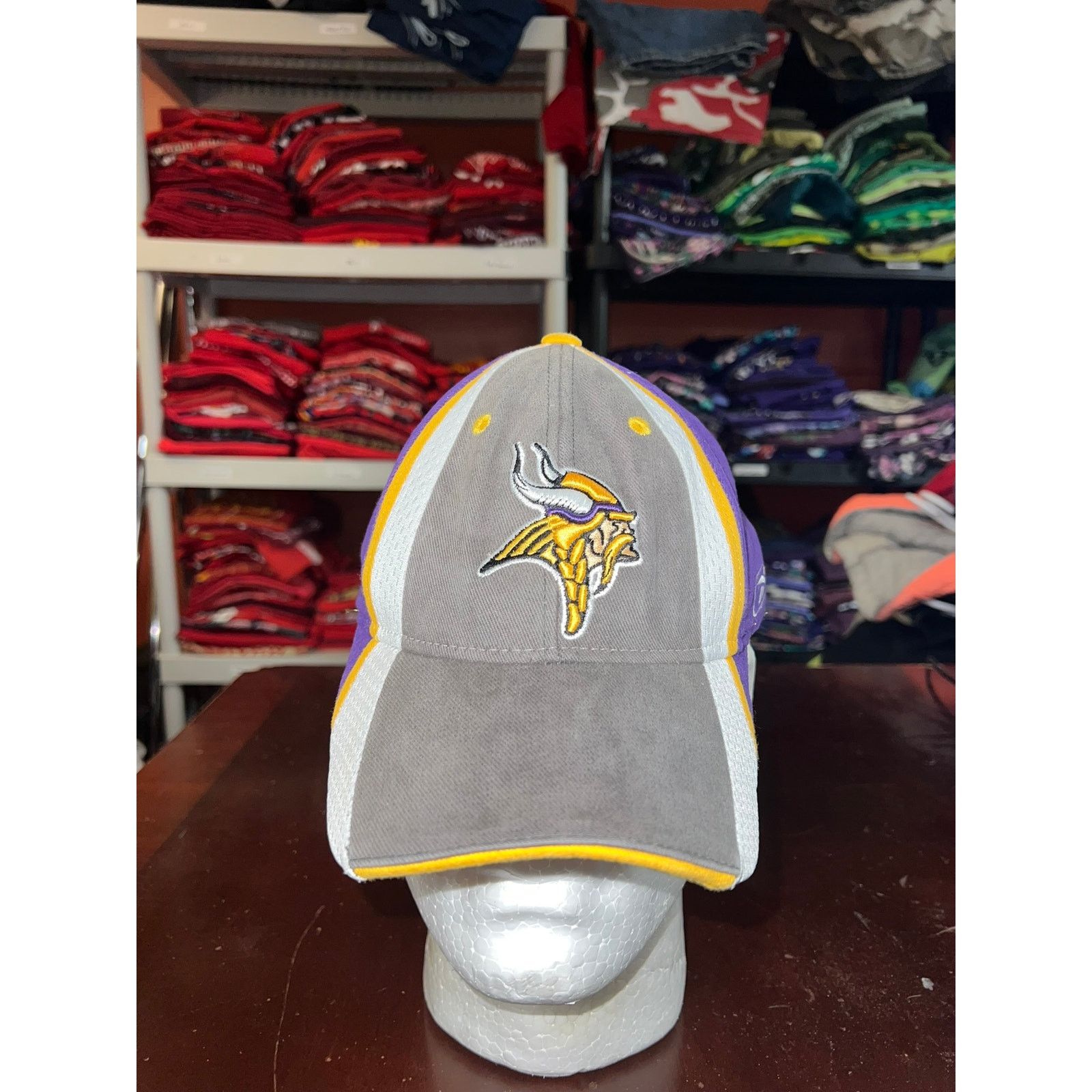 Reebok Vintage Minnesota Vikings Hat Reebok Purple NFL Football Size ONE SIZE - 2 Thumbnail