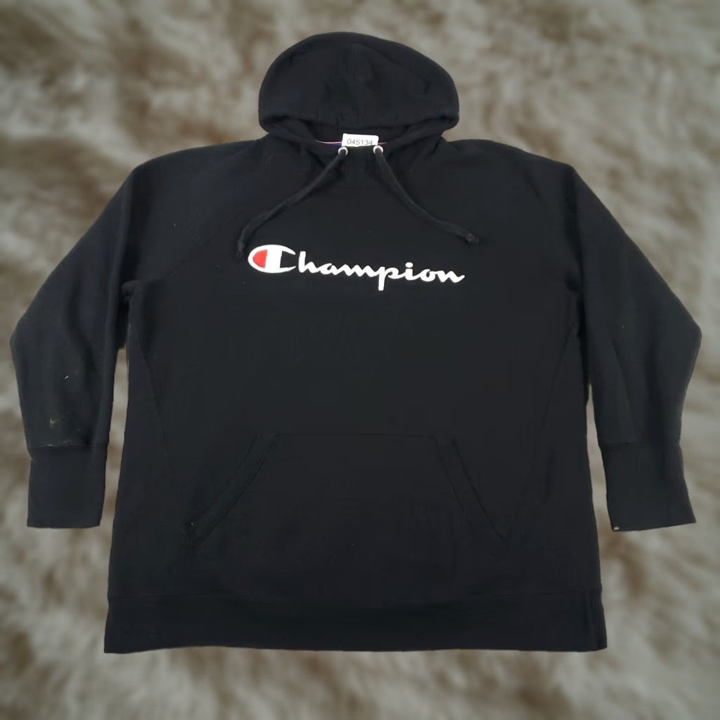 Champion VINTAGE Champion Hoodie Women’s 1X Casual Pullover Black Knit Sweatshirt All Seasons Size XL / US 12-14 / IT 48-50 - 1 Thumbnail
