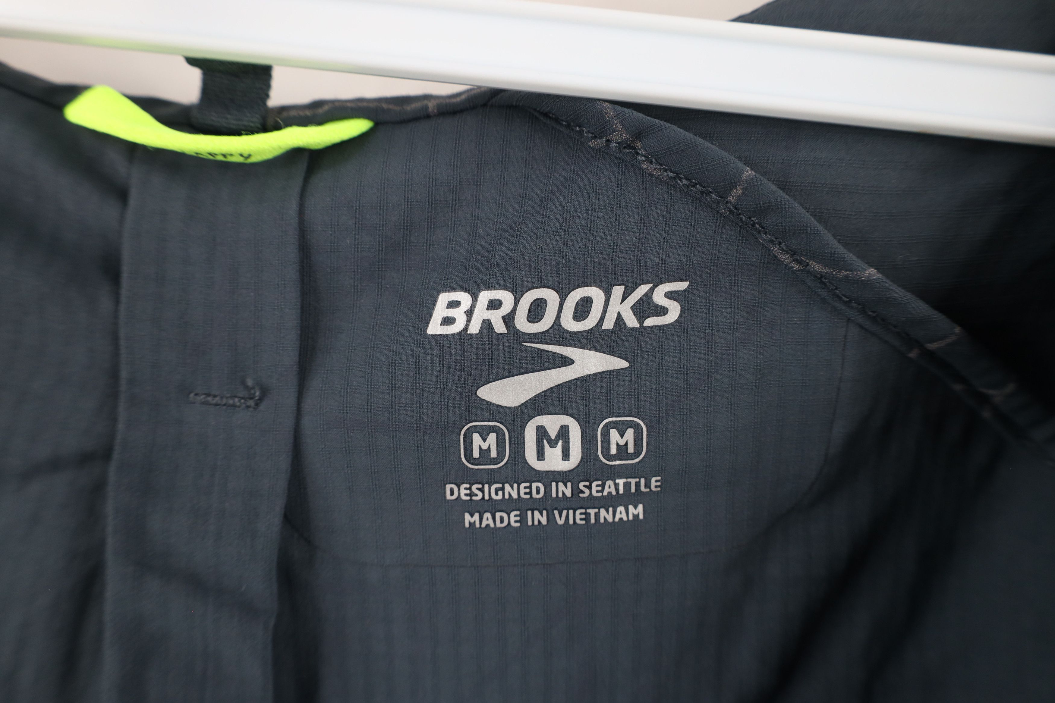 Brooks × Vintage Brooks Running Lightweight Reflective Full Zip Hooded Jacket Size M / US 6-8 / IT 42-44 - 8 Thumbnail
