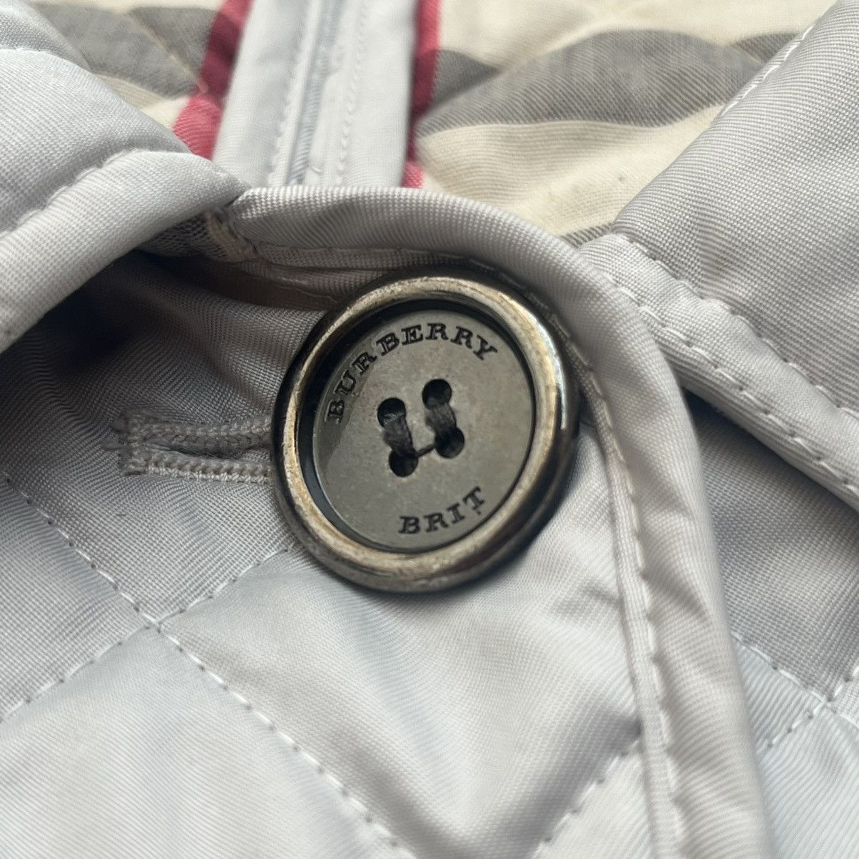 Burberry Burberry Brit Quilted Jacket – Nova Check Lining – Beige Size M / US 6-8 / IT 42-44 - 11 Thumbnail