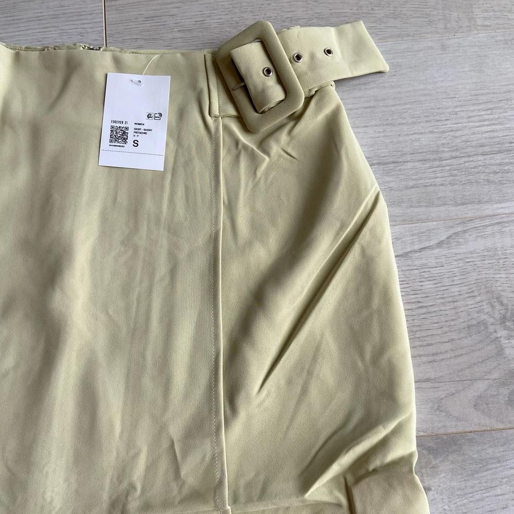 Forever 21 Forever 21 Pistachio Green Wrap Mini Skirt Size 28" / US 6 / IT 42 - 4 Thumbnail