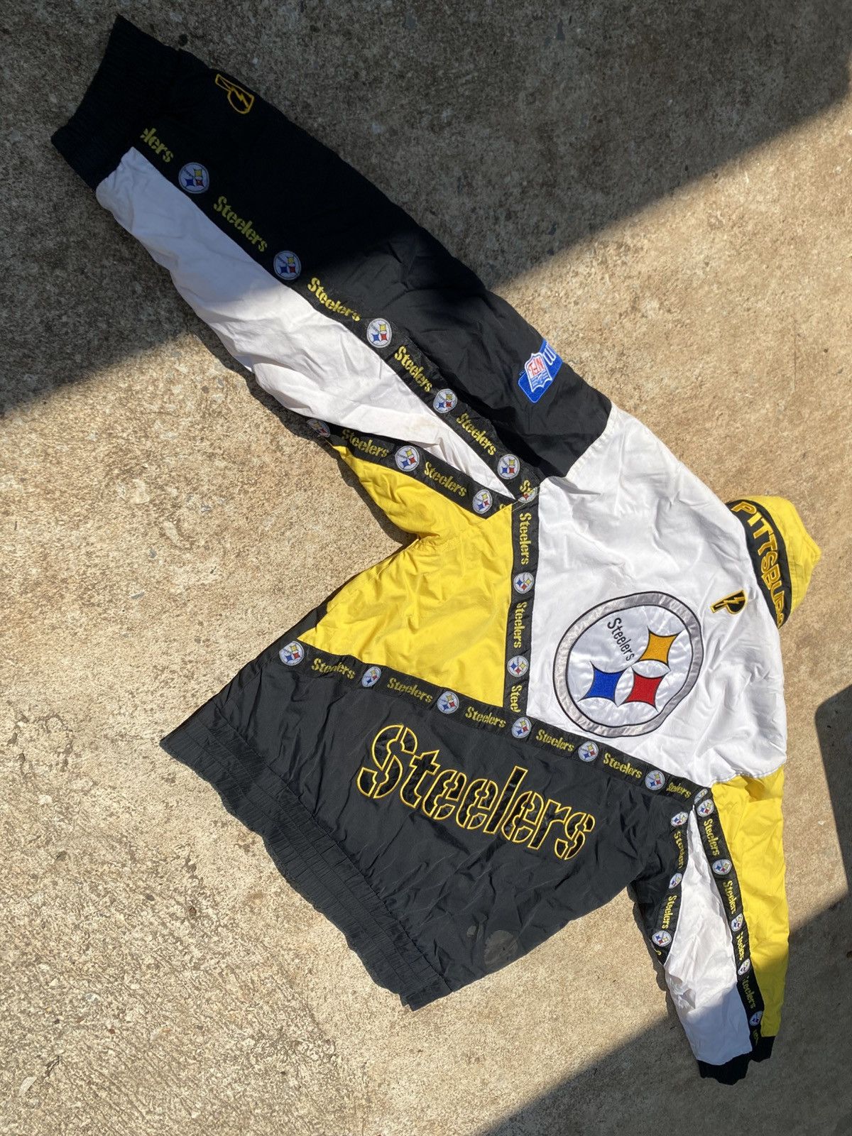Pro Player Vintage NFL Pittsburgh Steelers Full Sip Pro Player Size US M / EU 48-50 / 2 - 7 Thumbnail