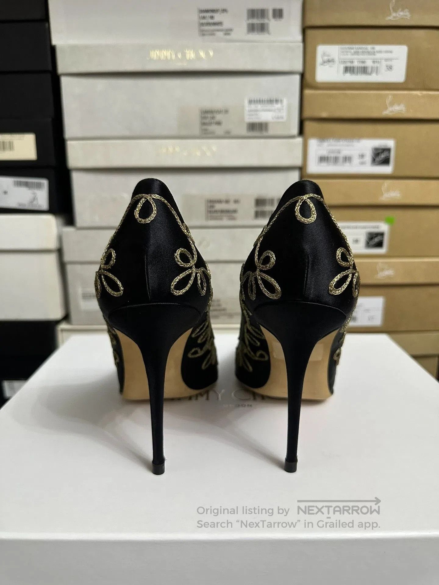 Manolo Blahnik Manolo Blahnik Pointed-Toe High Heels. Size US 7 / IT 37 - 4 Thumbnail