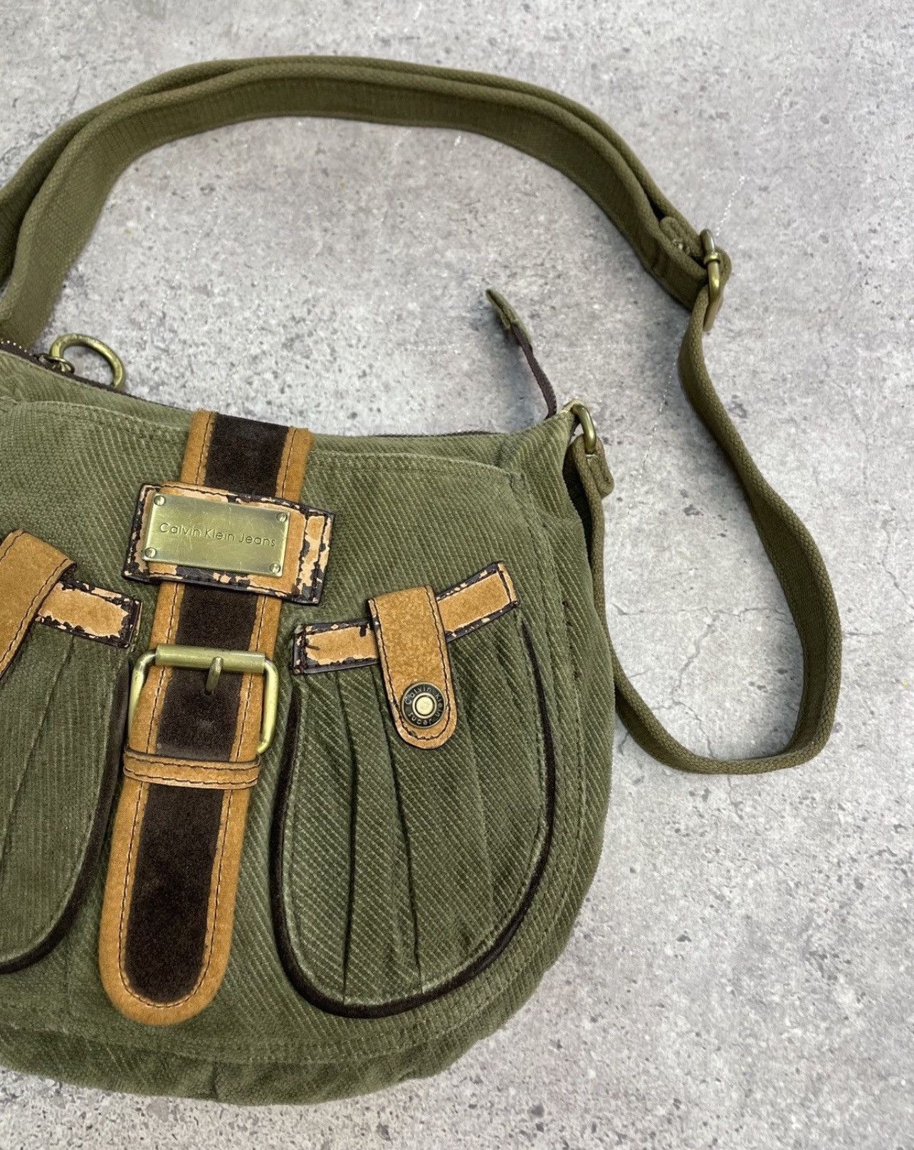 Calvin Klein Vintage Calvin Klein 00s Velvet Leather Bag Kmrii Style Size ONE SIZE - 8 Thumbnail