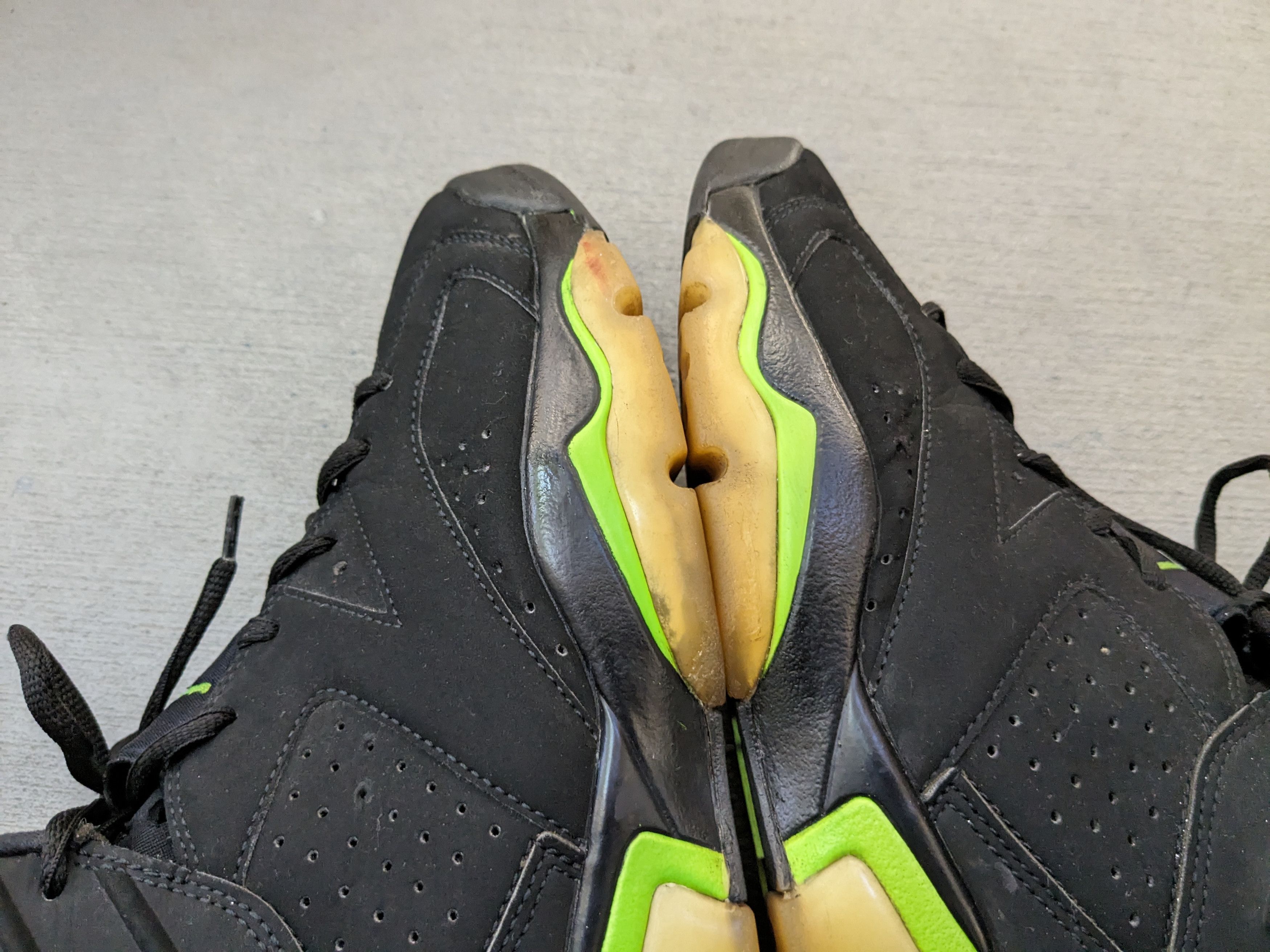 Jordan Brand Nike Air Jordan 6 Retro Electric Green Size 10 CT8529–003 Size US 10 / EU 43 - 12 Thumbnail