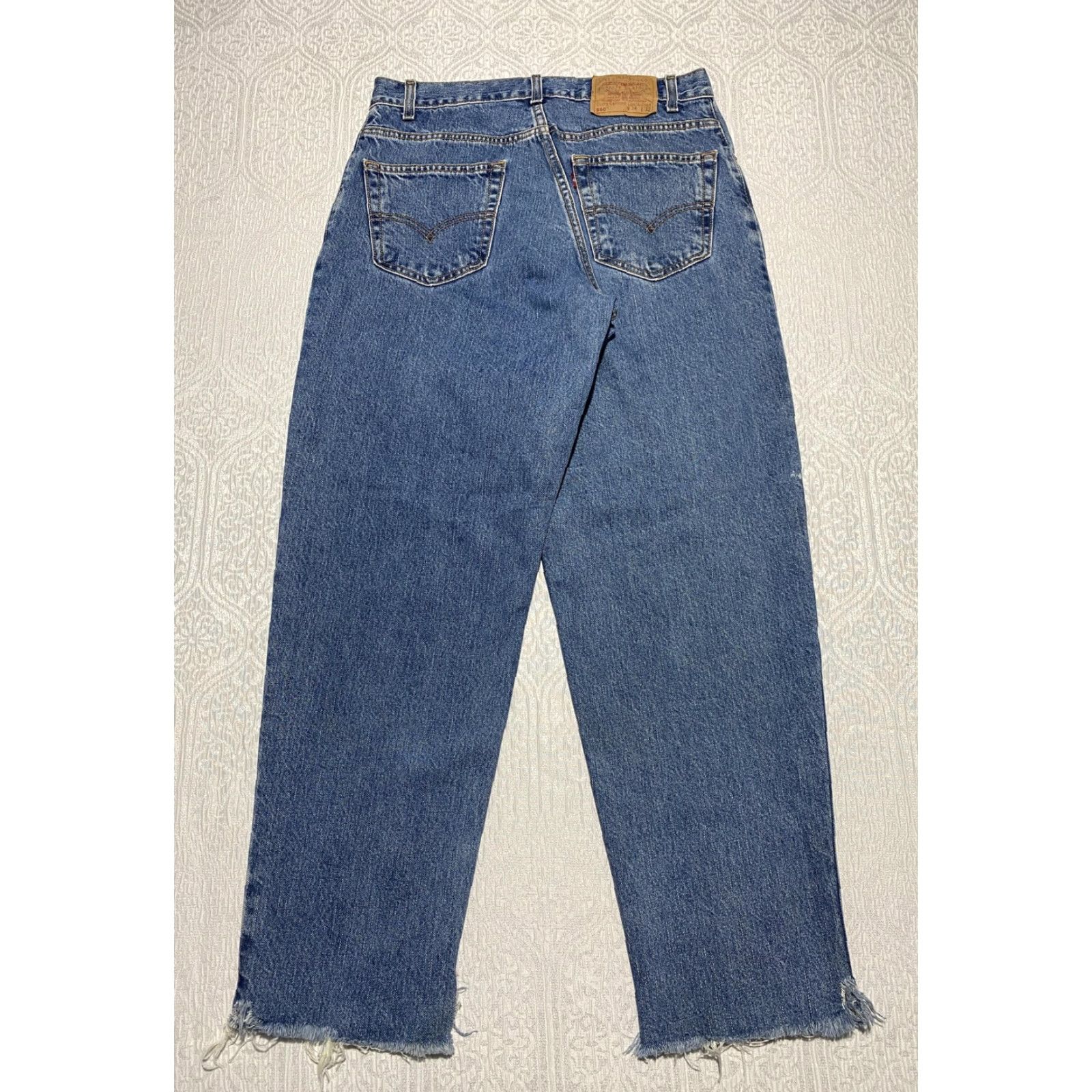 Levi's VINTAGE Levi's Jeans 560 Mens 34x32 Blue Loose Fit Tapered Leg Distressed Frayed Hem Y2k Jeans Size US 34 / EU 50 - 7 Thumbnail