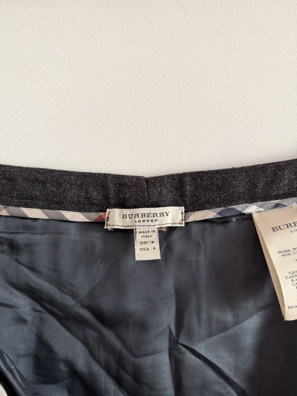 Burberry Burberry London Pleated Wool Mini Skirt Size 27" / US 4 / IT 40 - 6 Thumbnail