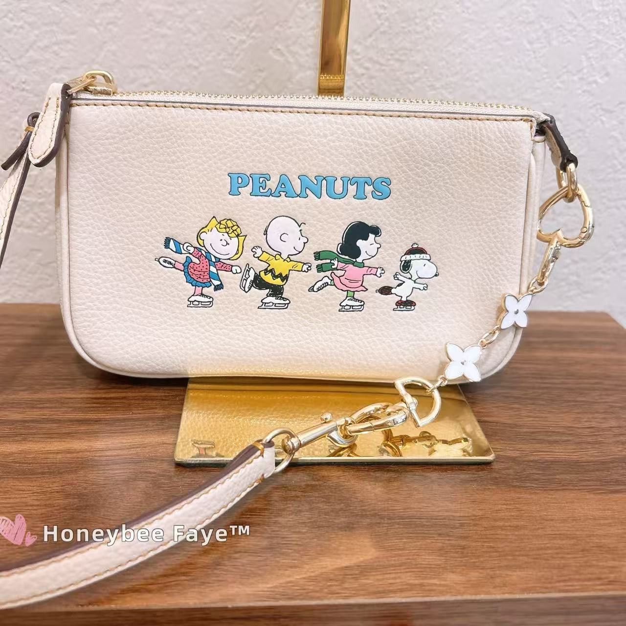 Coach Peanuts Nolita 19 With Snoopy And Friends Motif CE858 Size ONE SIZE - 2 Thumbnail